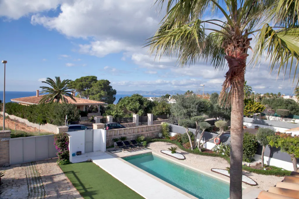 Espectacular villa con piscina cerca del mar-14