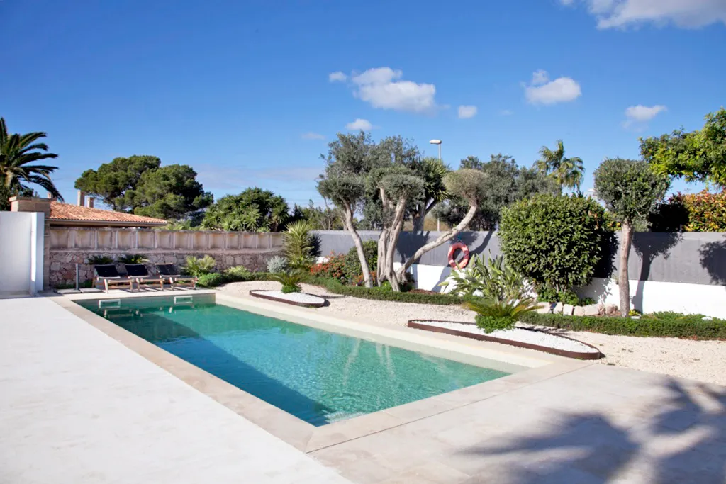 Espectacular villa con piscina cerca del mar-17