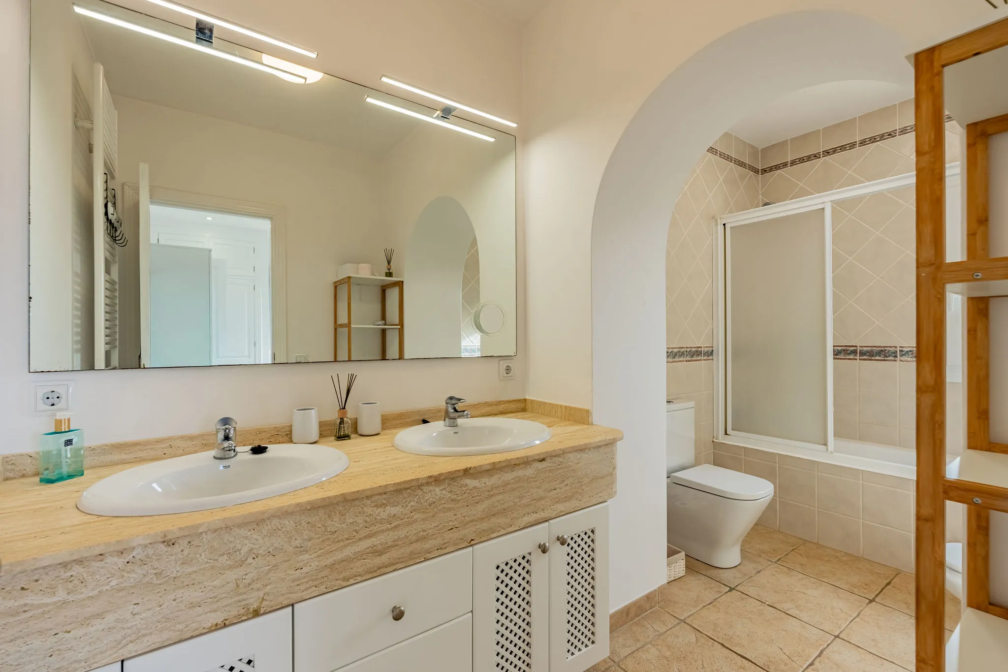 Finca clàssica amb llicència de lloguer prop de les cales més belles-12