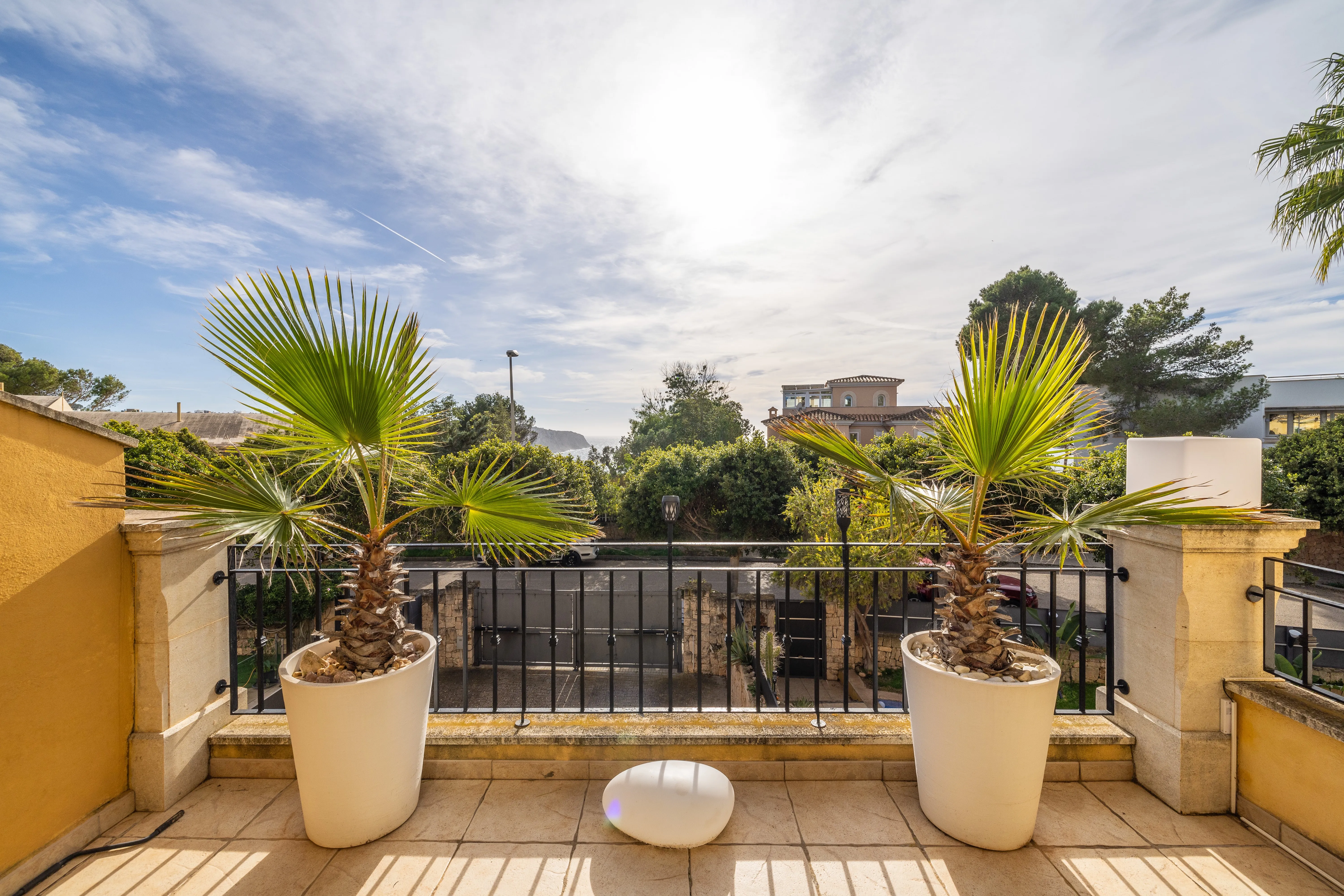 Charmerende dobbelthus med havudsigt-17