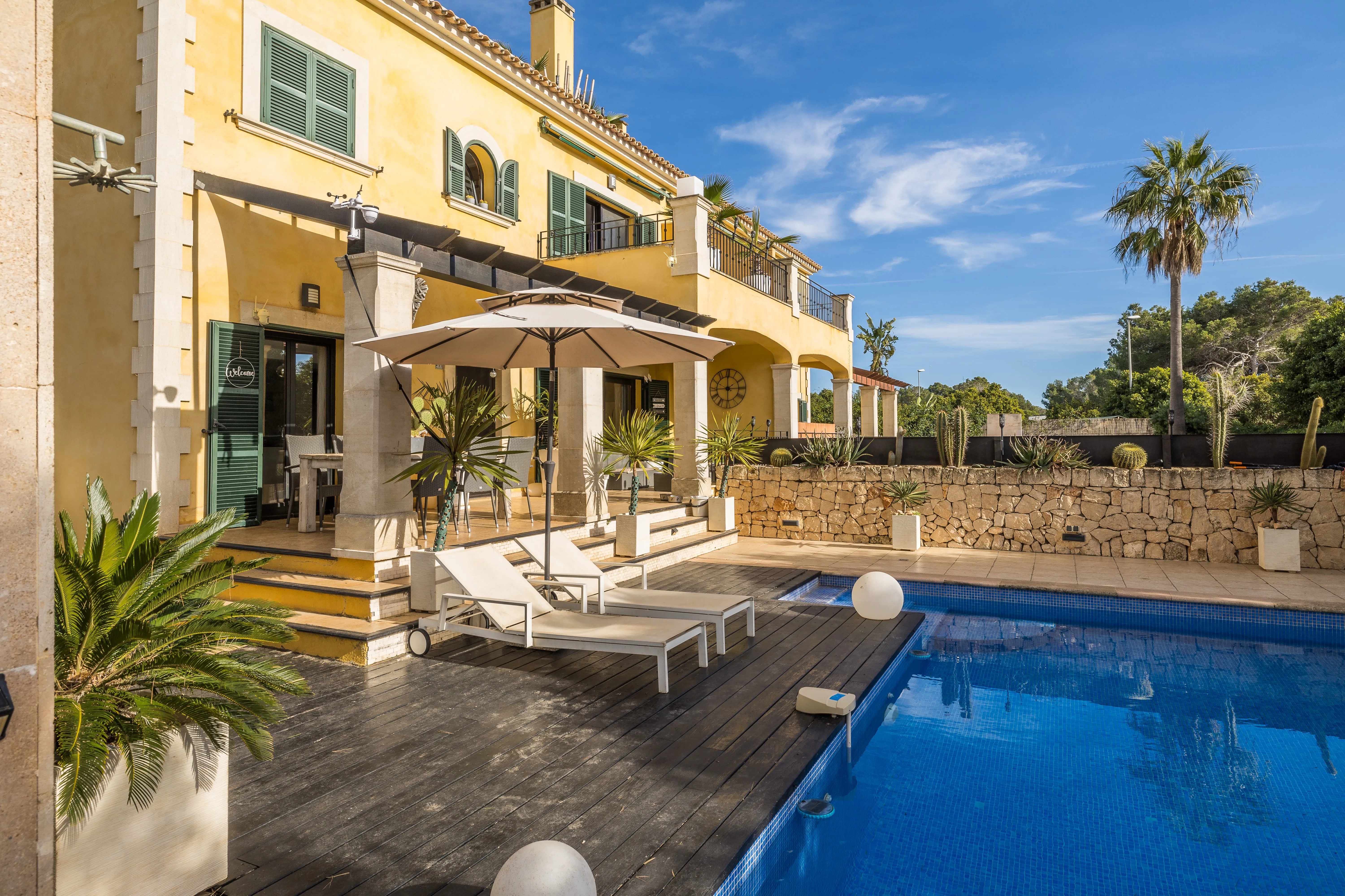 Charmerende dobbelthus med havudsigt-18