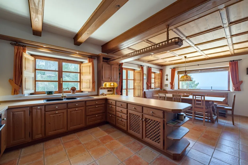 Stone-clad finca with sea views in Galilea-7