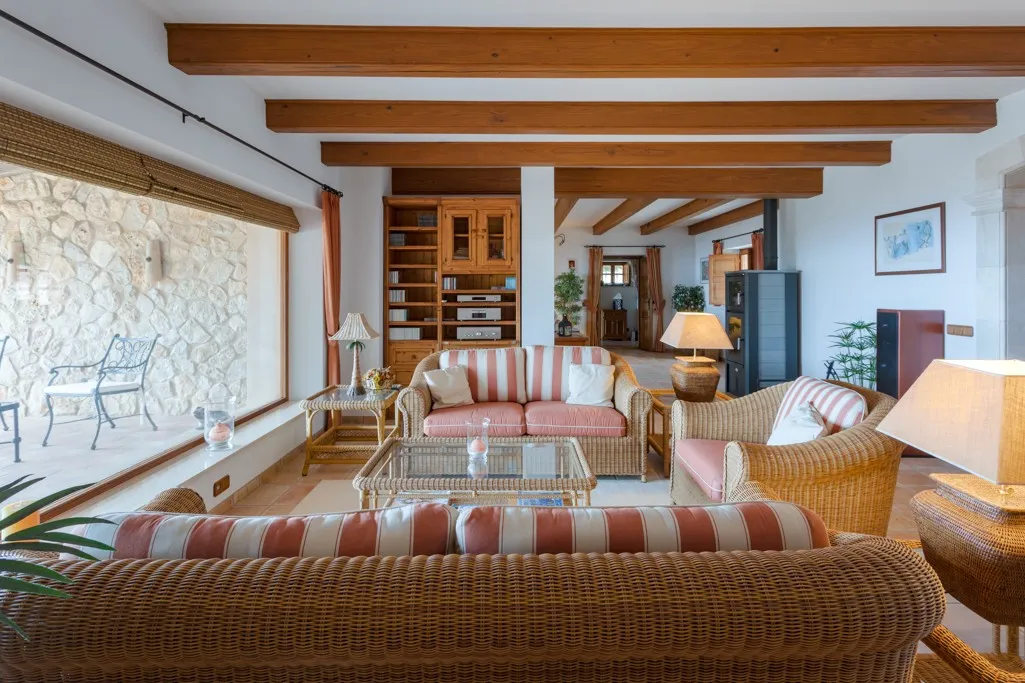 Stone-clad finca with sea views in Galilea-5