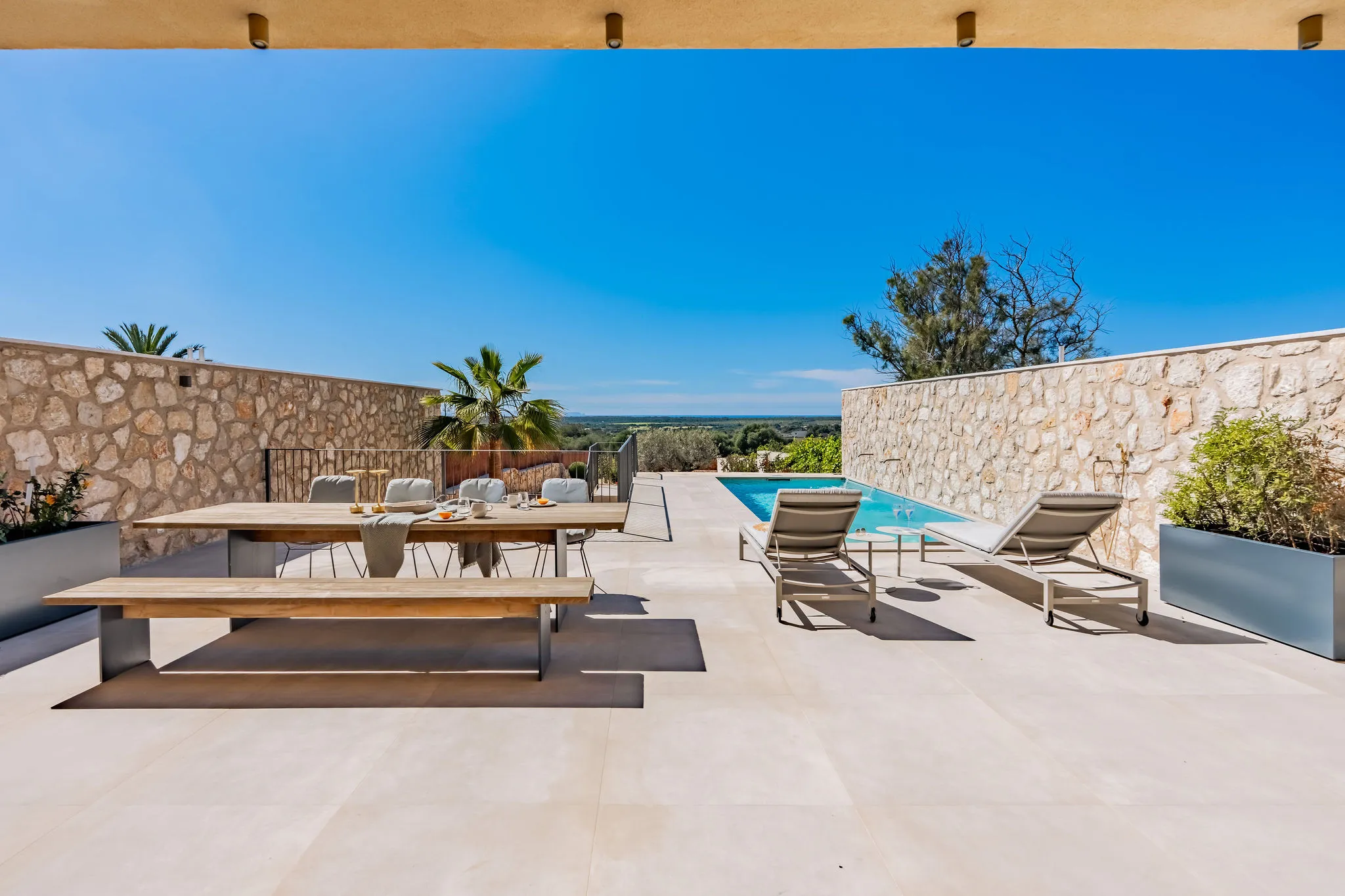 Townhouse met zwembad en uitzicht op zee-15