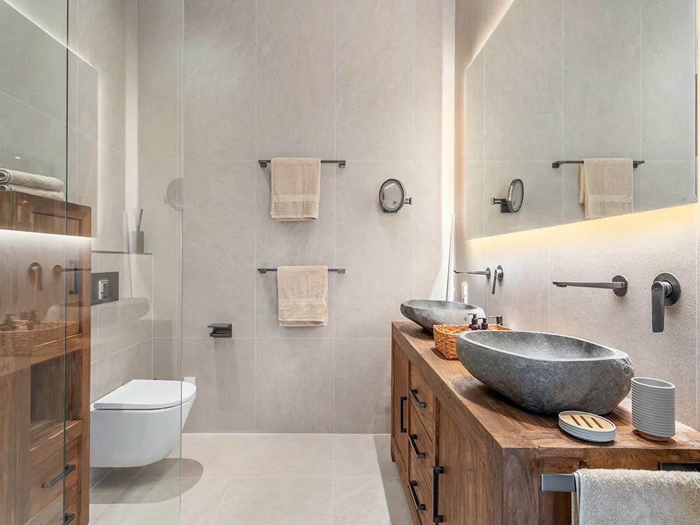 Eksklusivt byhus med pool og havudsigt-9