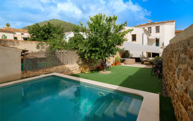 Preciosa casa de pueblo reformada en Alaró