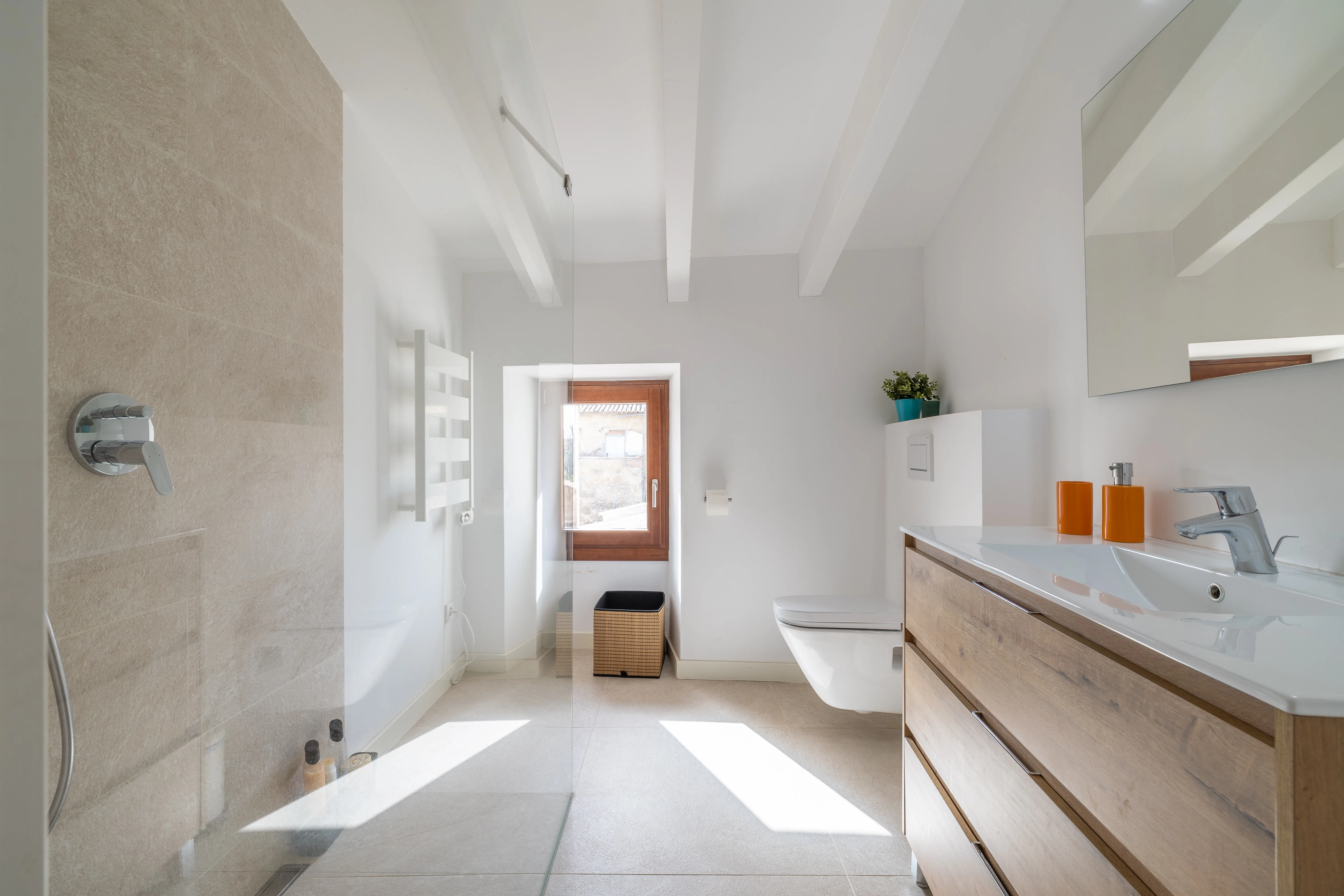 Smukt renoveret rækkehus i Alaró-15