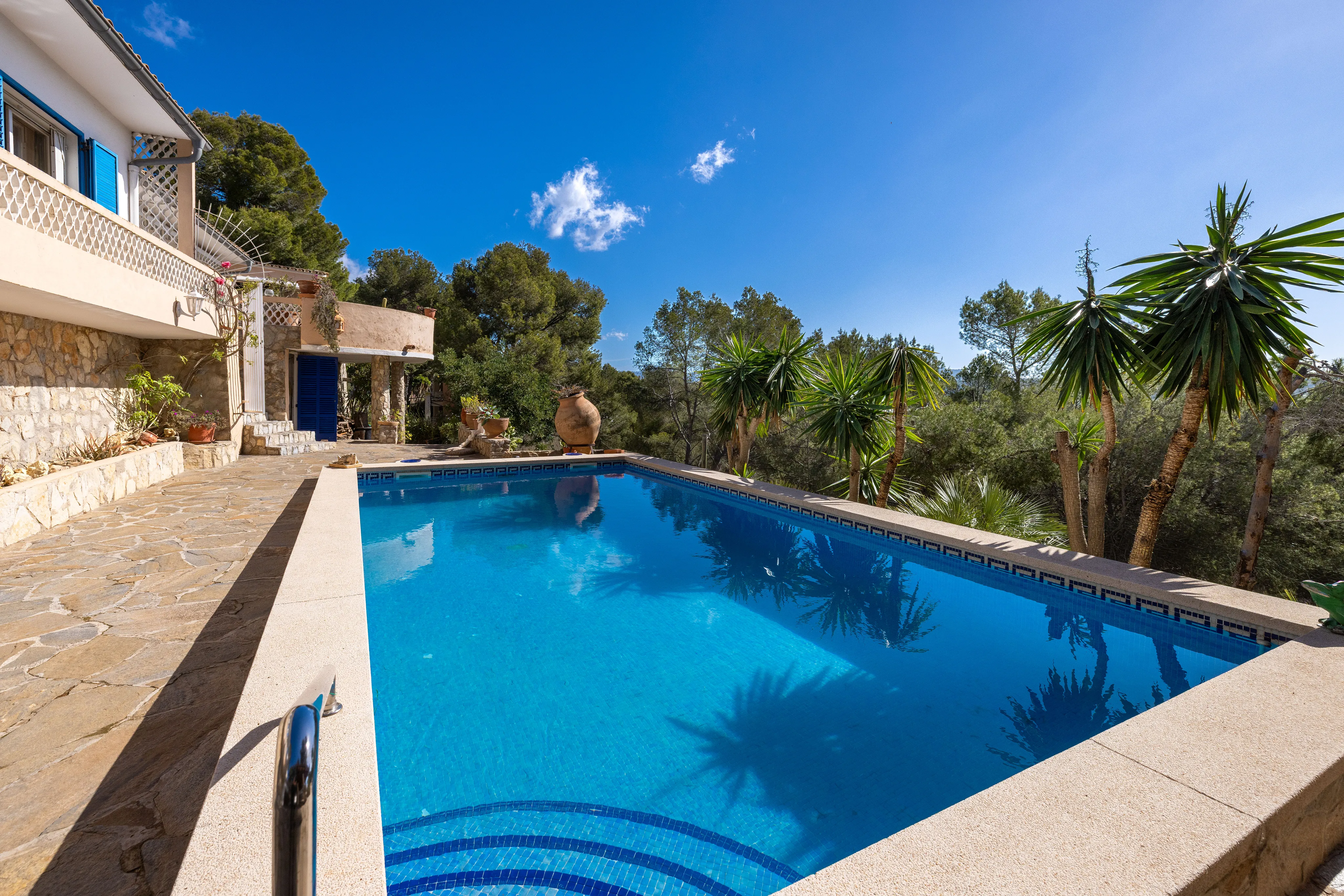 Villa in stile bungalow mediterraneo con vista sul mare-7