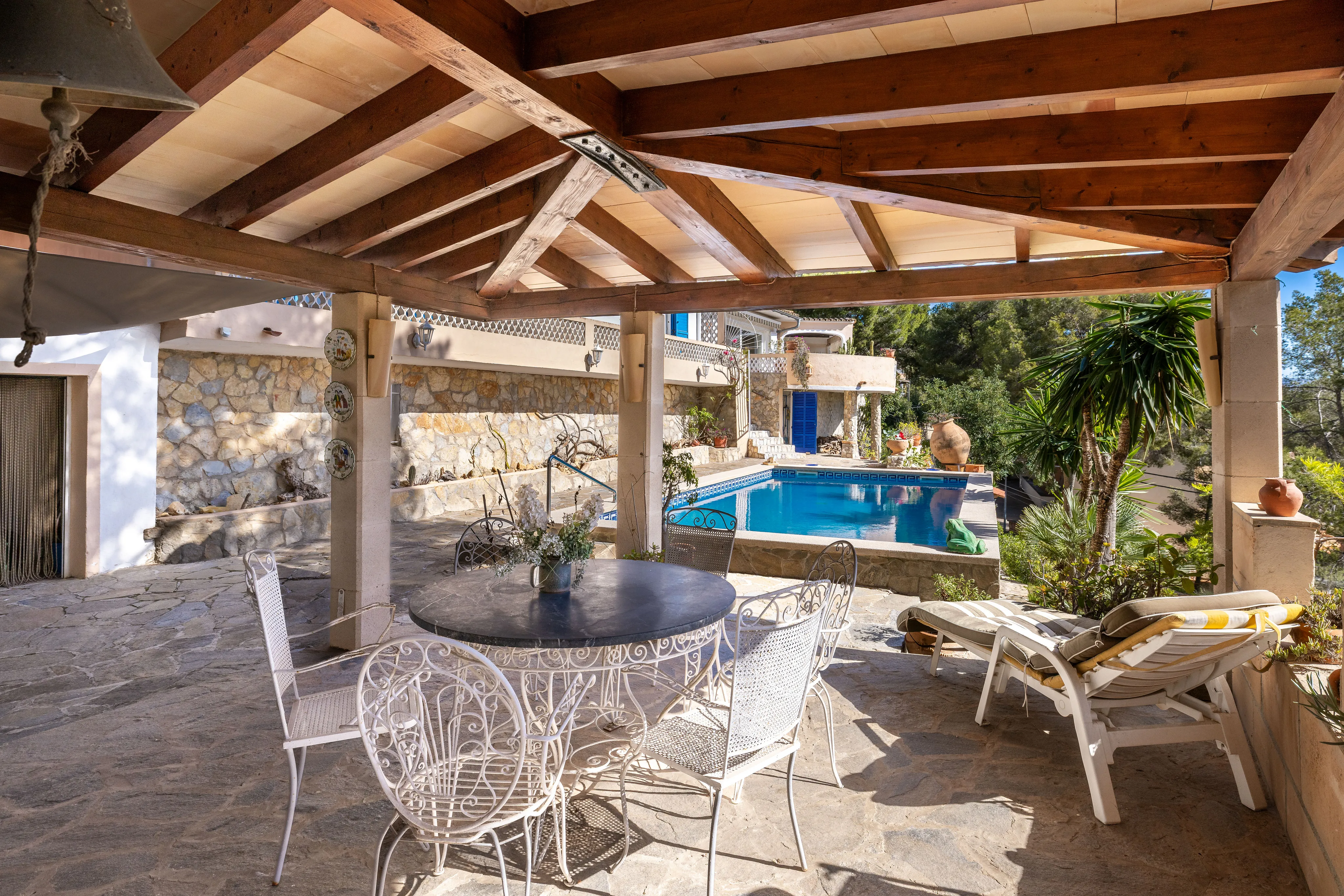 Villa in stile bungalow mediterraneo con vista sul mare-12