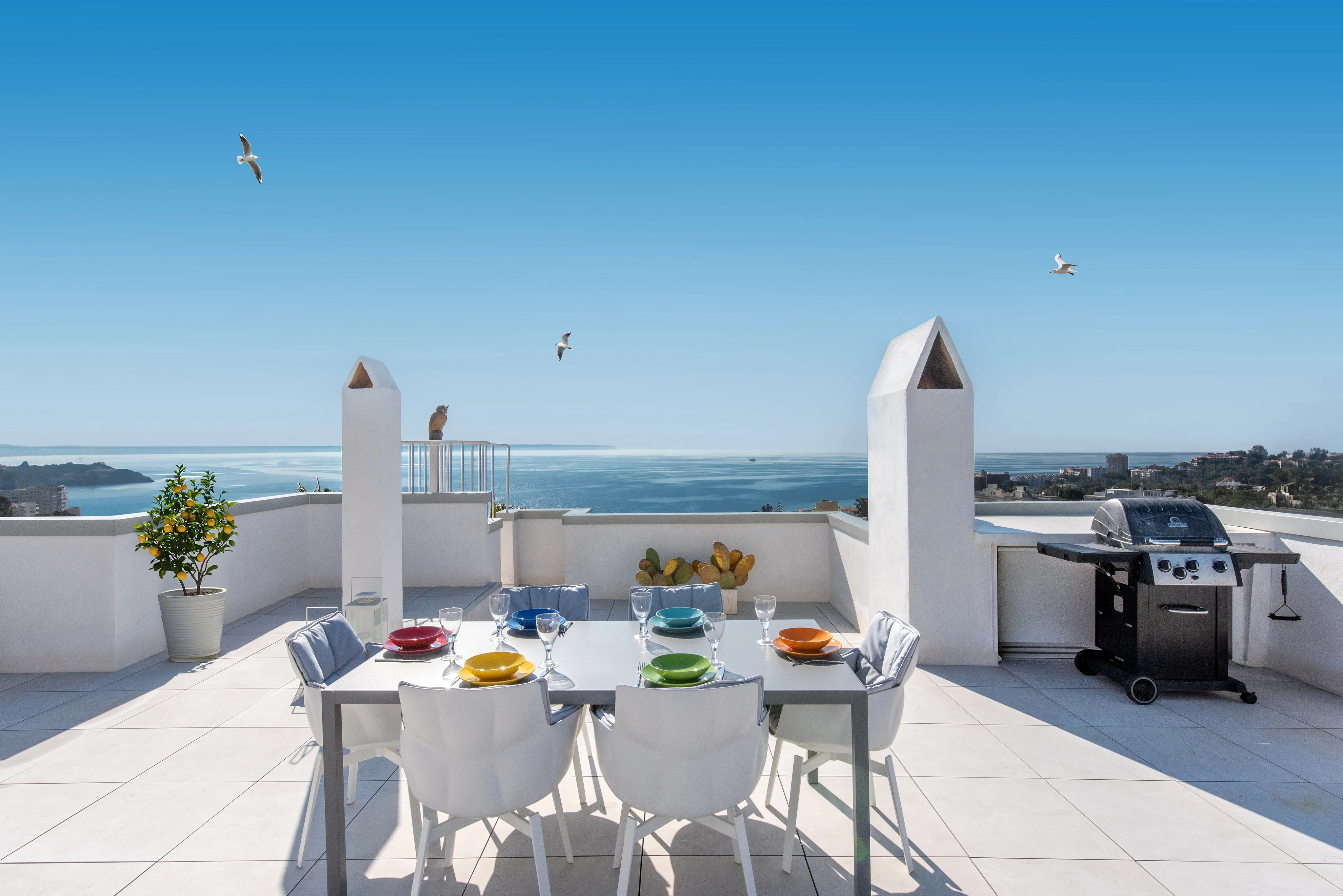 Ático exclusivo con terraza en la azotea y vistas al mar – lifestyle sobre los tejados de Cala Nova-14