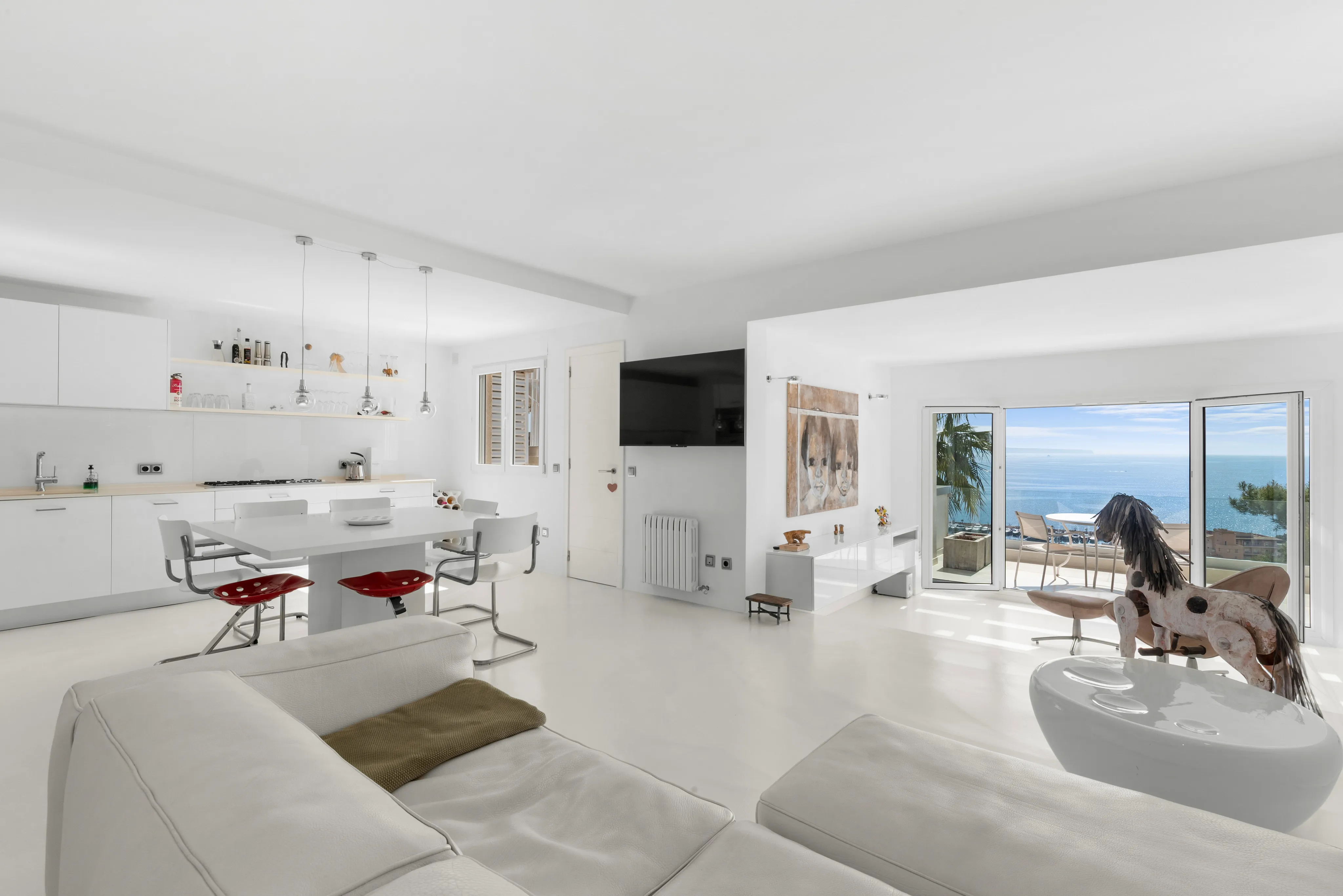 Ático exclusivo con terraza en la azotea y vistas al mar – lifestyle sobre los tejados de Cala Nova-4