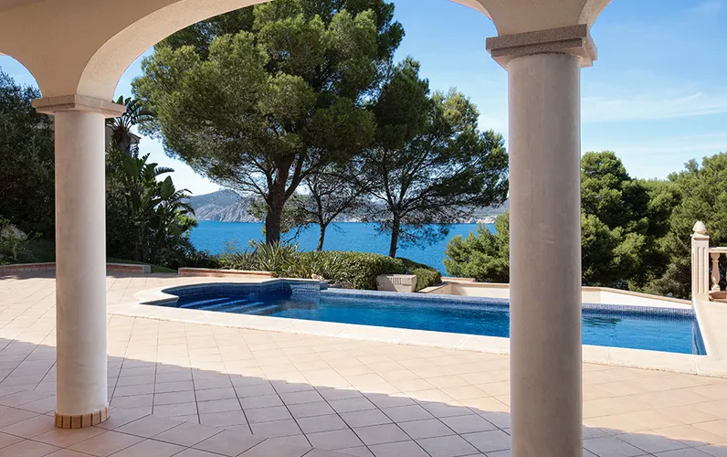 Villa med havudsigt i Santa Ponsa