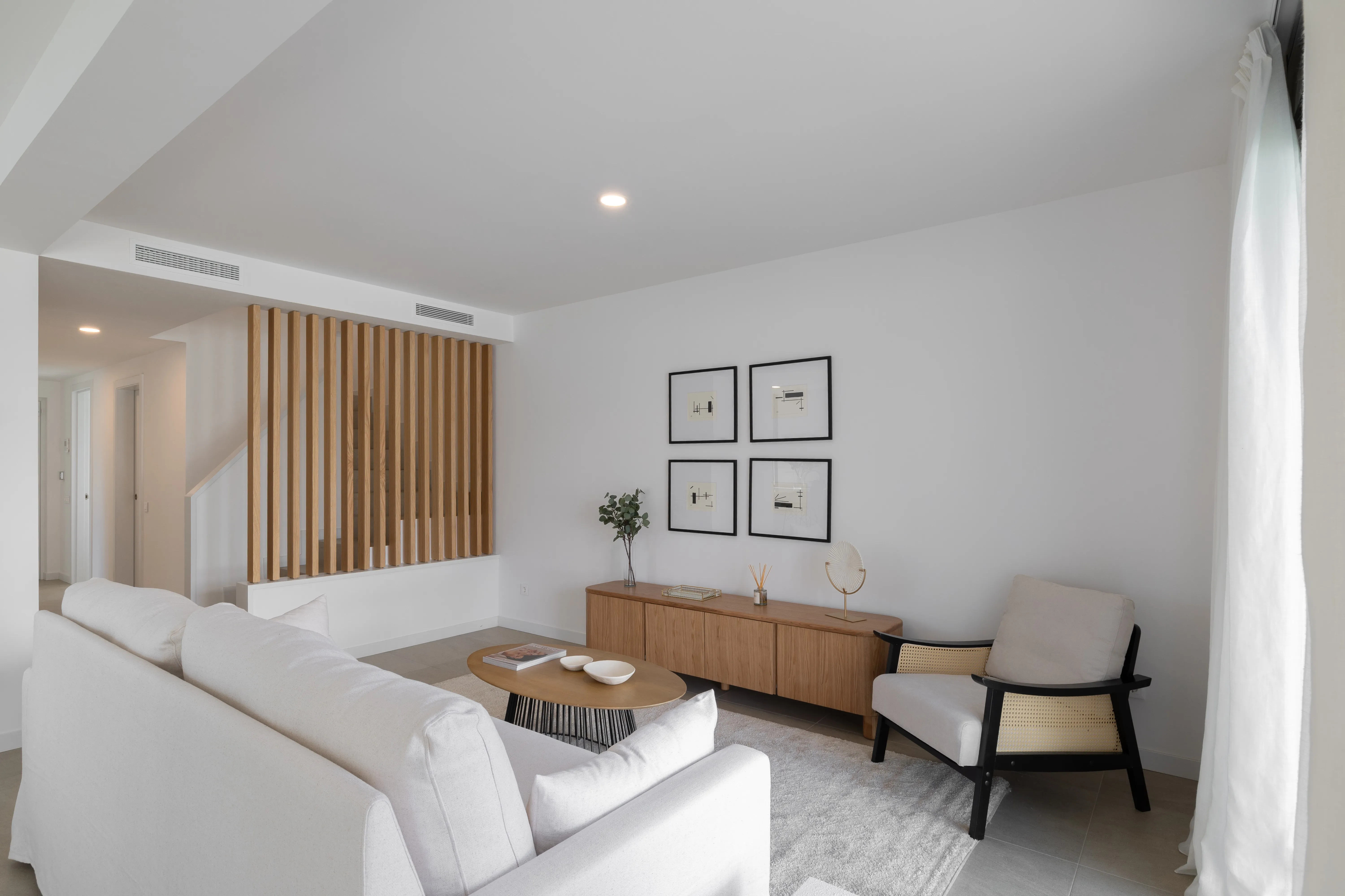 Nowo wybudowany dom w zabudowie bliźniaczej z basenem w Puig de Ros-10