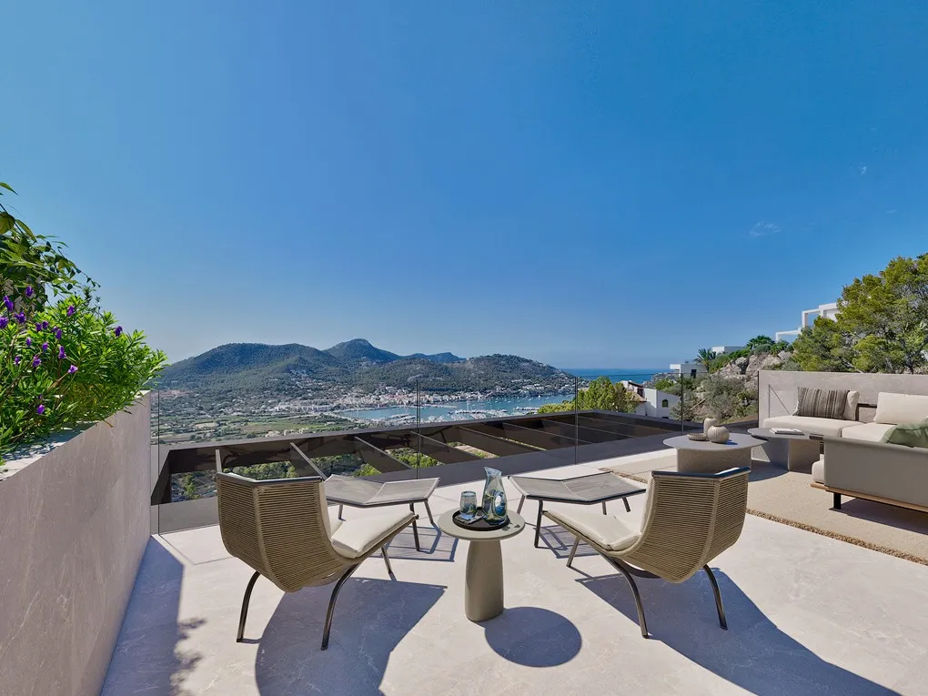 Aurum: Expansive architect villa with breathtaking harbor views-15