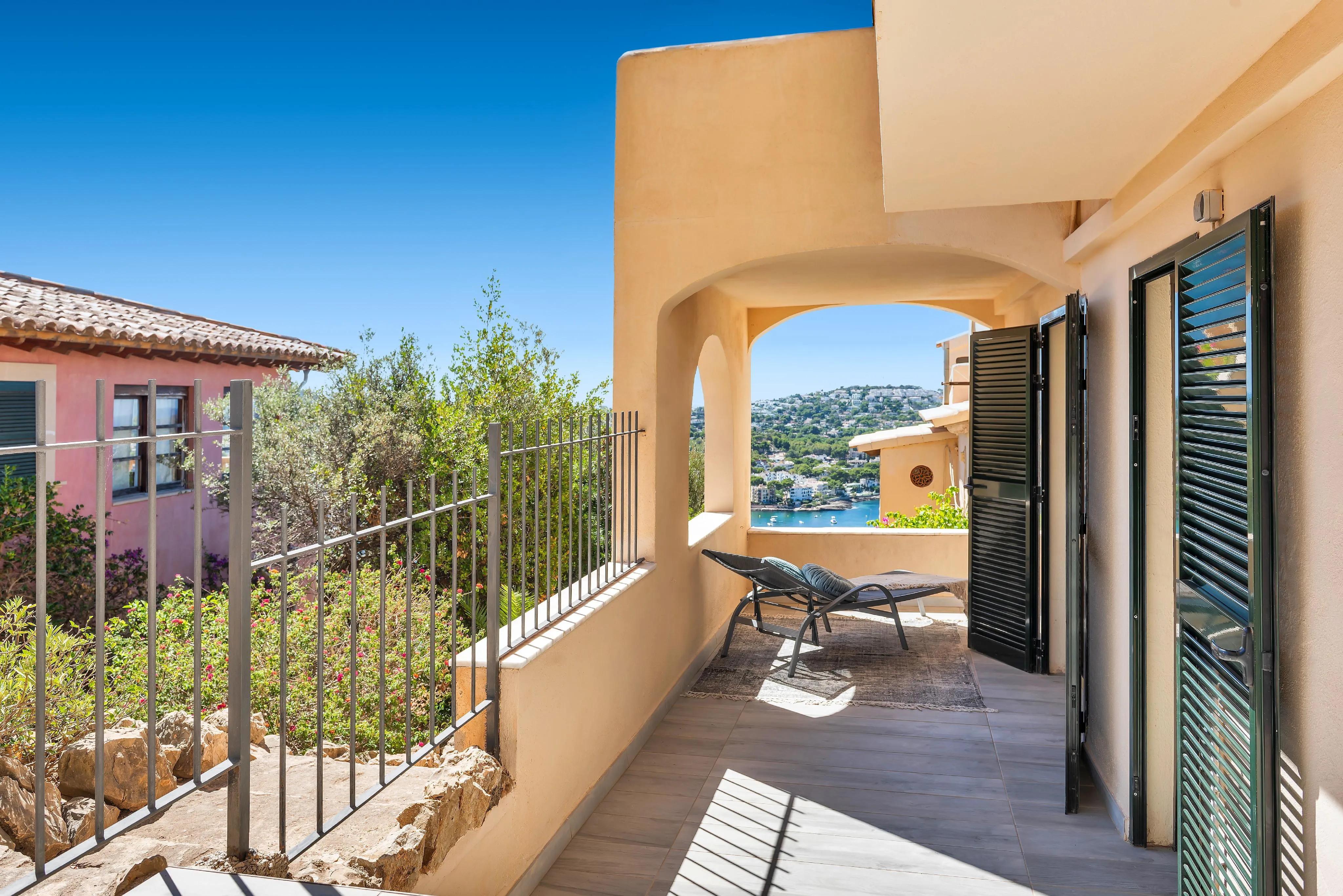 Hooggelegen vakantieappartement in Santa Ponsa met uitzicht op zee-4