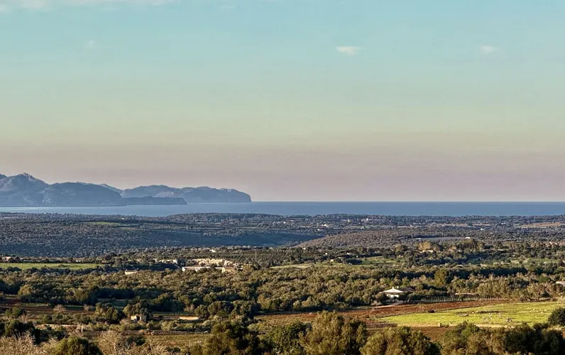 Finca rústica con proyecto y vista panorámica