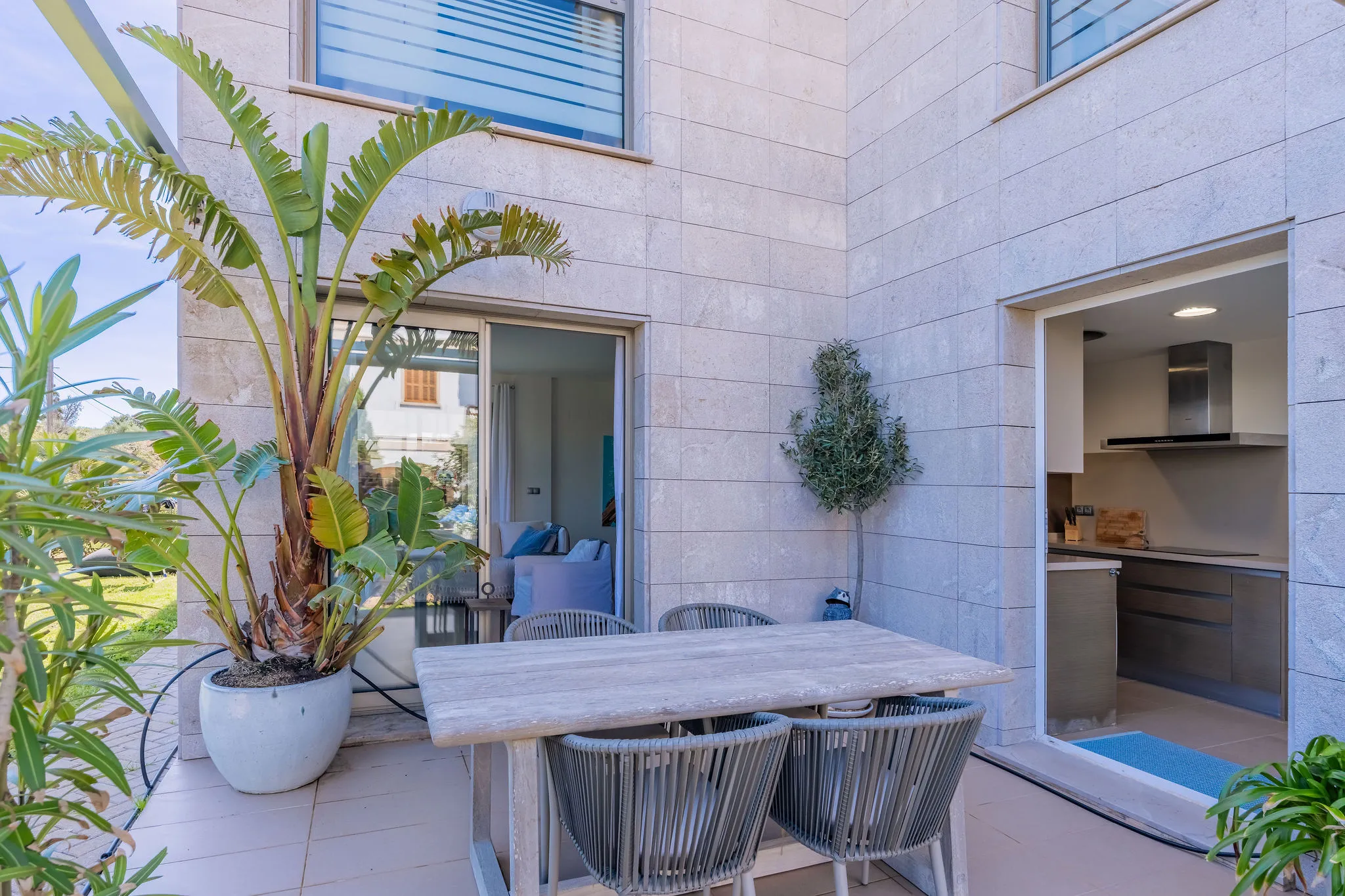 Exklusives Apartment mit Garten in Cala Figuera-9