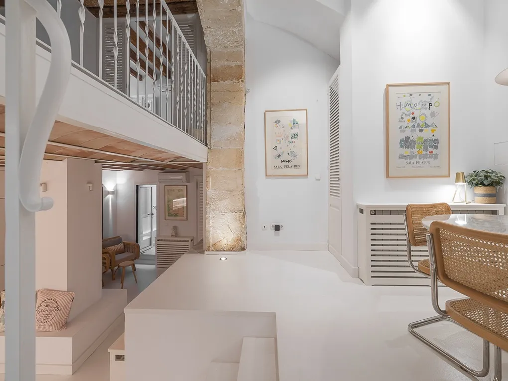 Renovated cozy duplex with patio-2