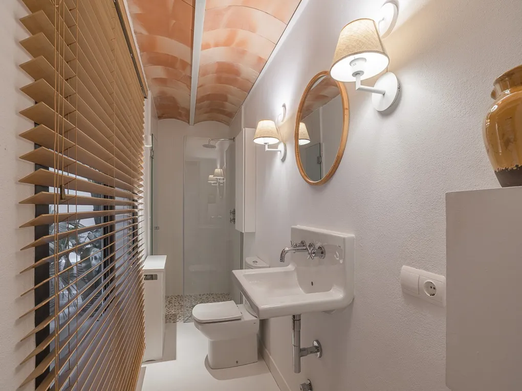 Renovated cozy duplex with patio-8