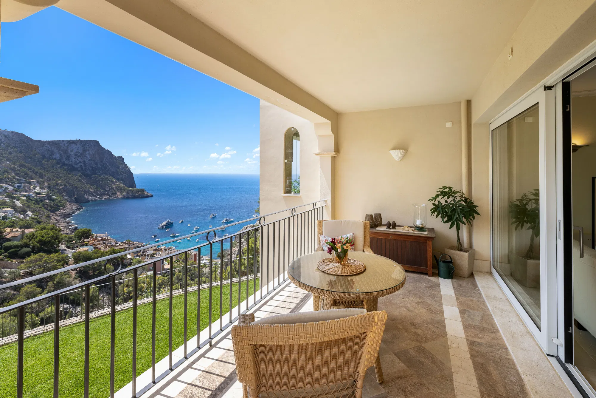 Exklusives Apartment mit traumhaftem Meer- und Buchtblick-2