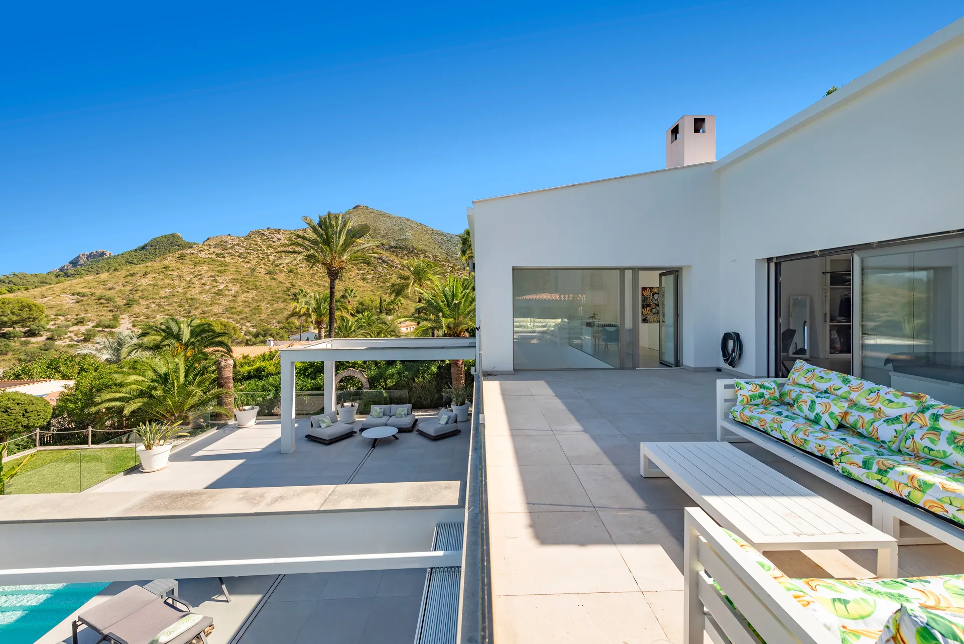 Moderne villa met zeezicht op een gewilde locatie in Bonaire, Alcúdia-25
