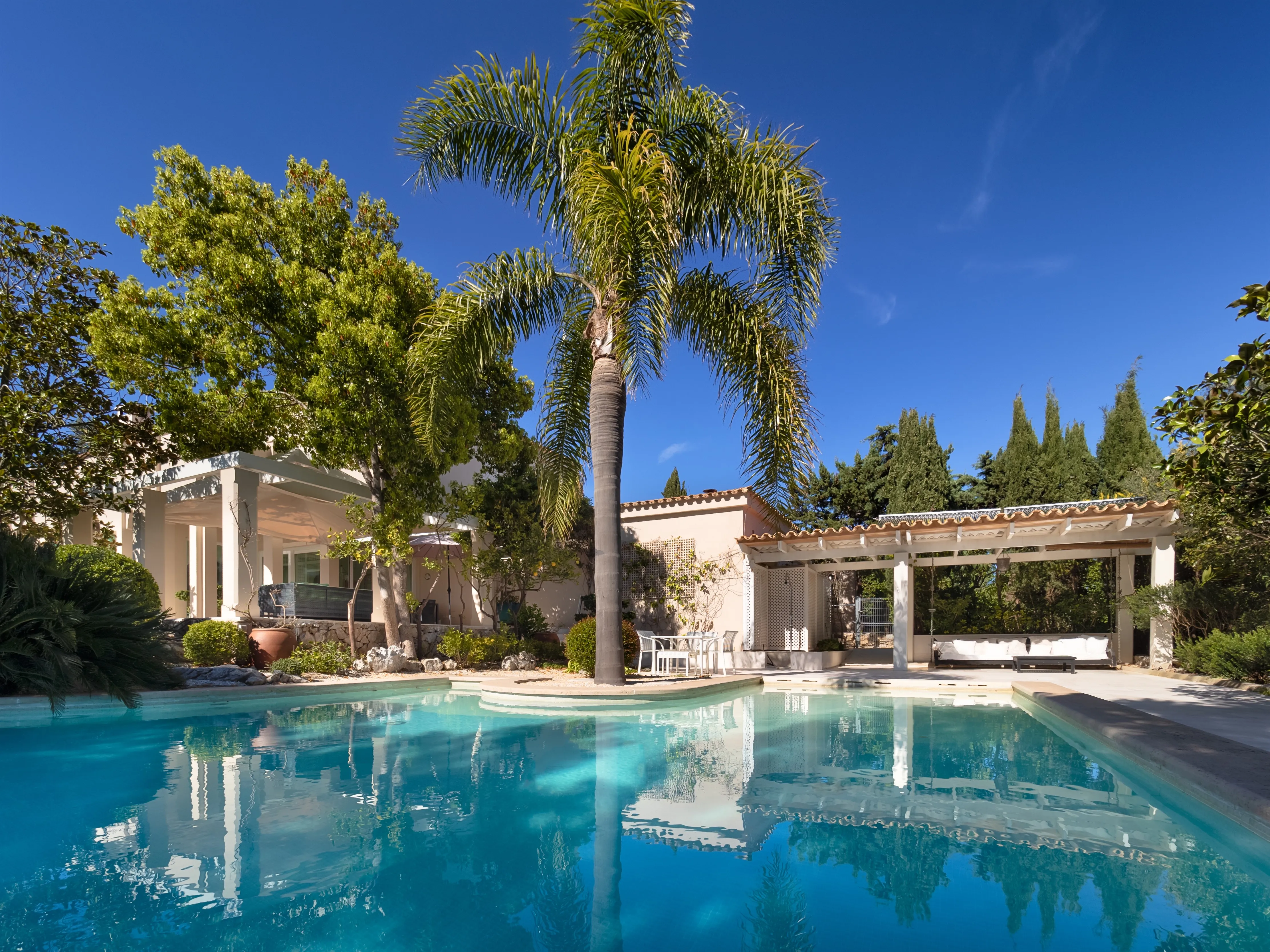 Fantastic property with sea views in Son Font-19