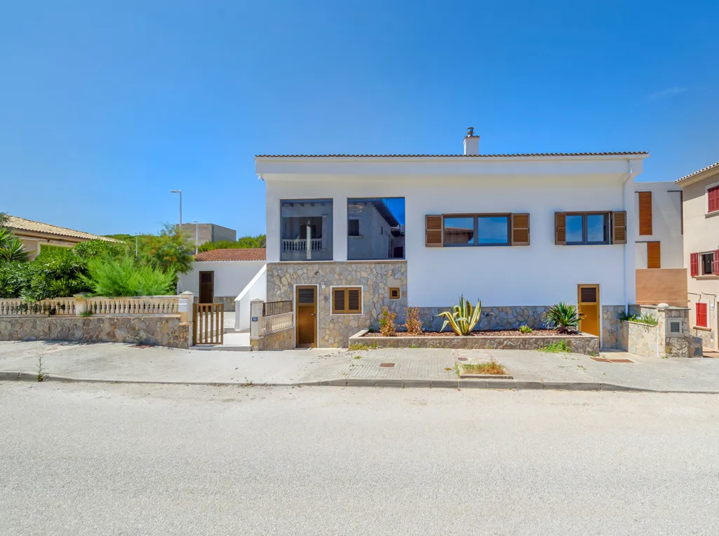 Wysokiej jakości willa nad morzem w Son Serra de Marina-17