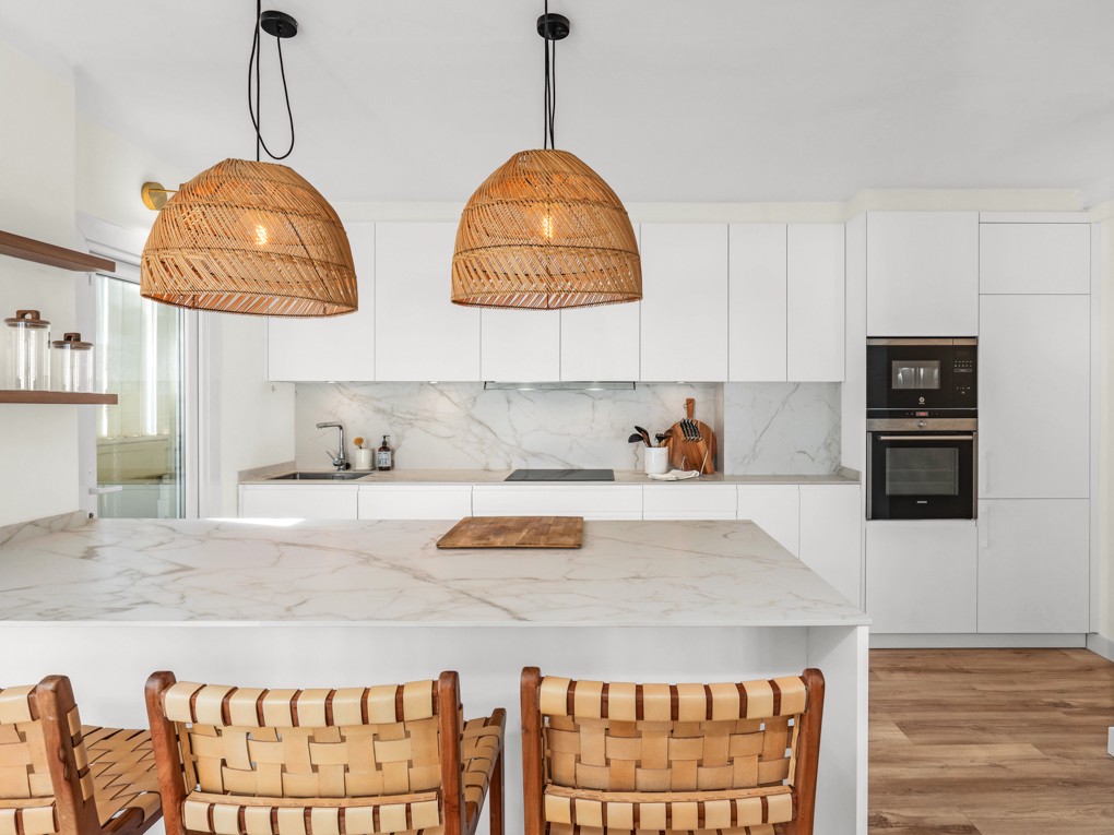 Bright Renovated Apartment with Marina Views in Son Armadams-7
