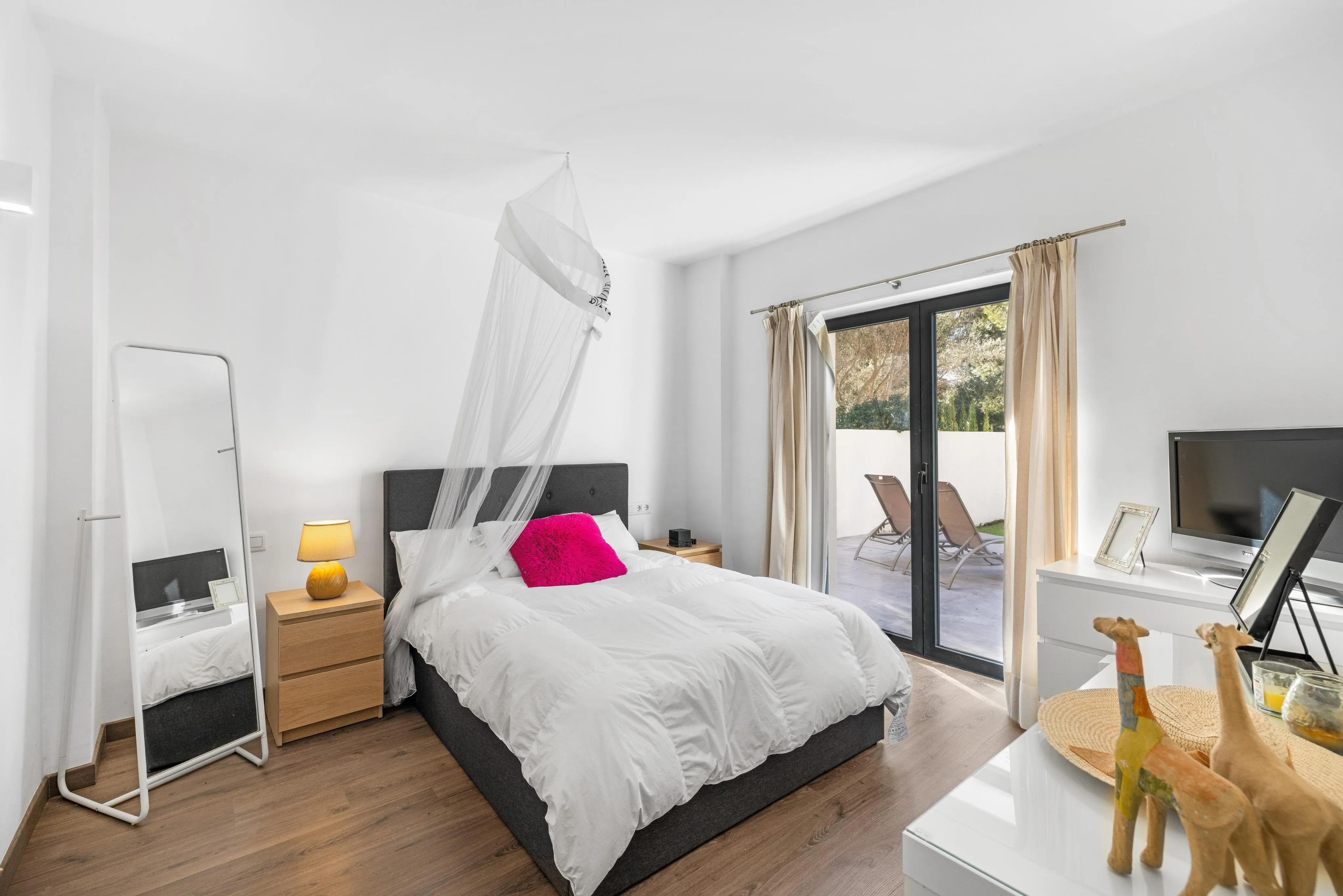 Elegant golf frontline villa with private pool in Nova Santa Ponsa-13