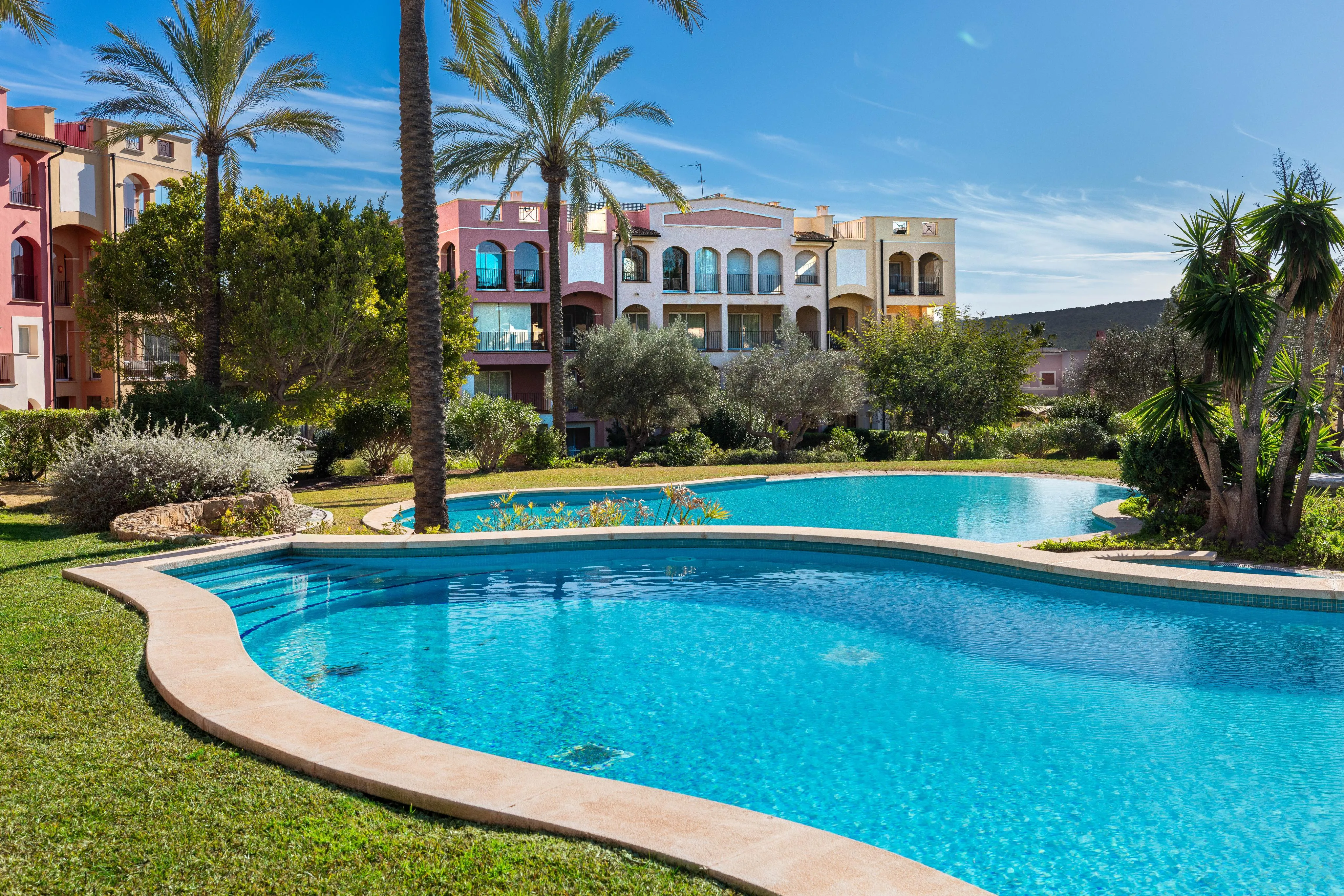 Elegante villa vlakbij de golfbaan met privézwembad in Nova Santa Ponsa-15