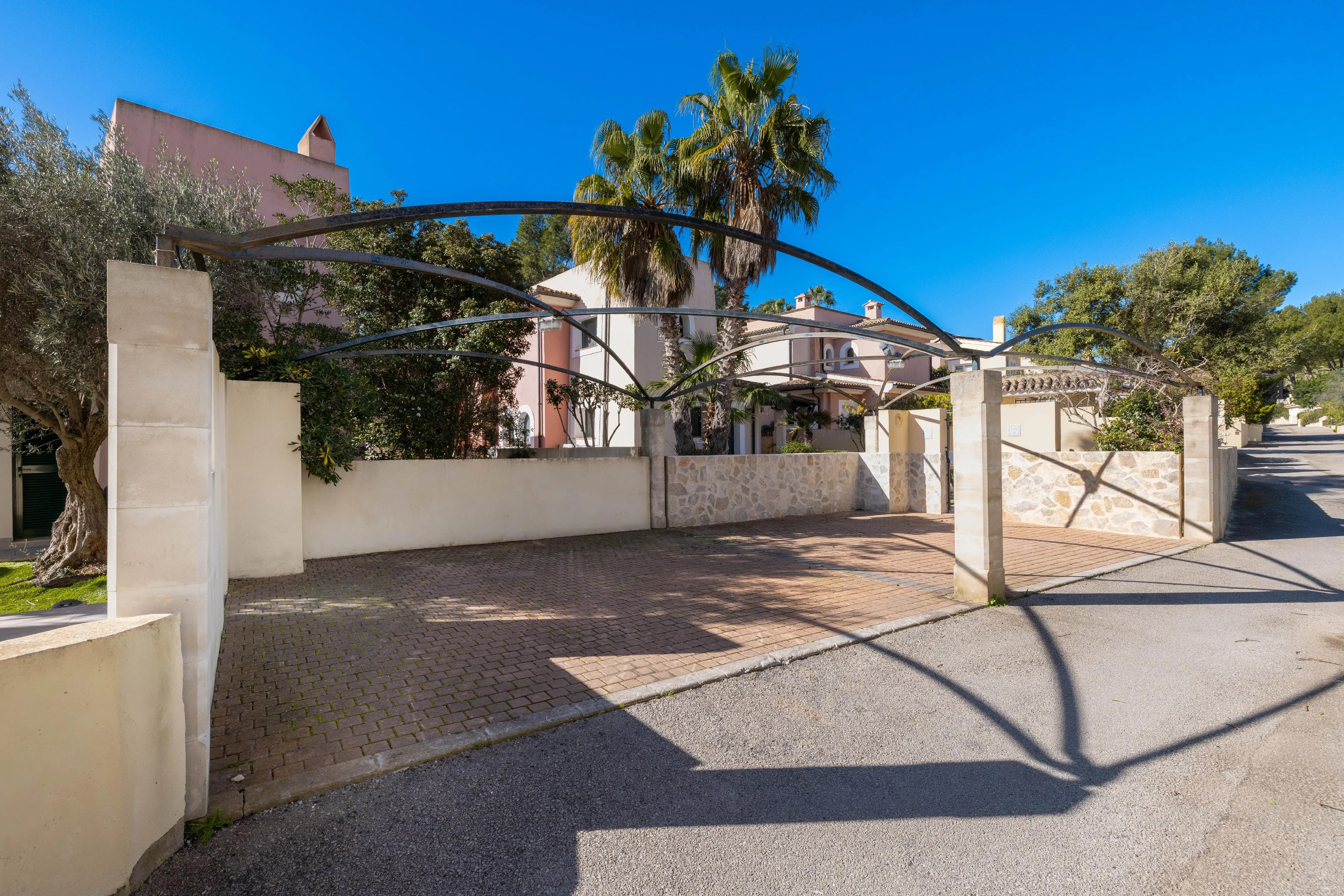 Elegant golf frontline villa with private pool in Nova Santa Ponsa-16