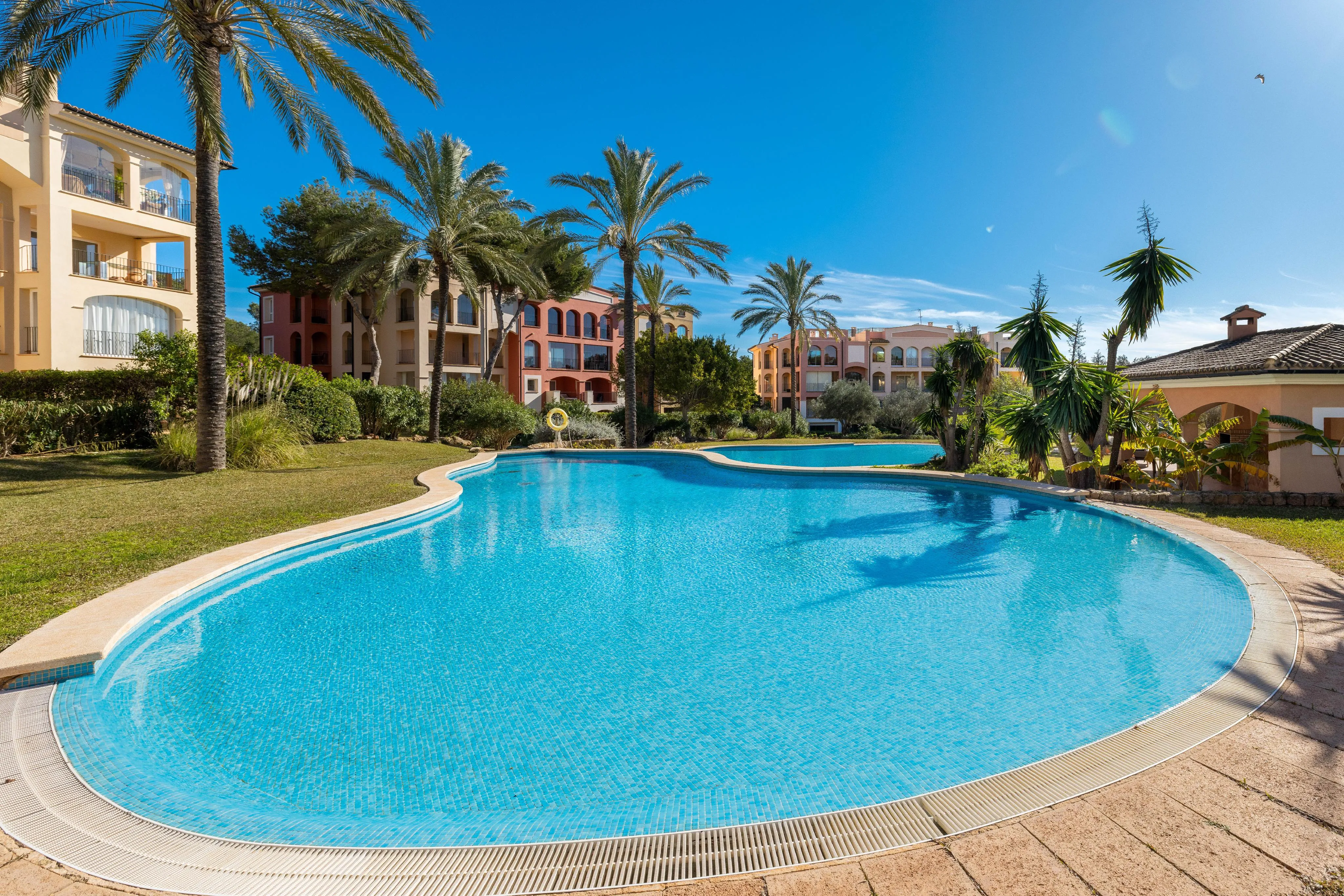 Elegant vila al costat del camp de golf amb piscina privada a Nova Santa Ponsa-3