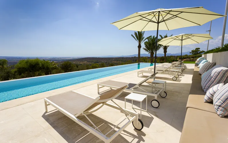 Villa de lujo con impresionantes vistas al mar cerca de Palma