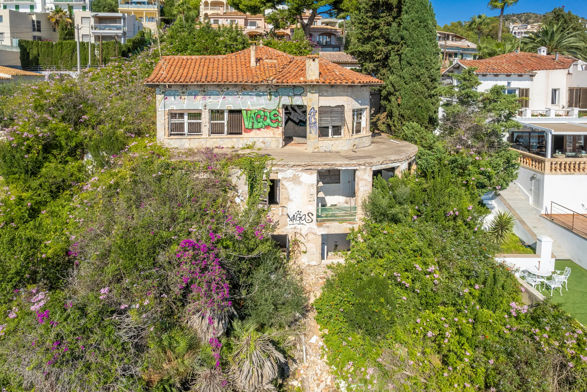 Exclusief perceel aan zee in Alcanada (Puerto Alcudia) met de mogelijkheid om een luxe villa te bouwen-7