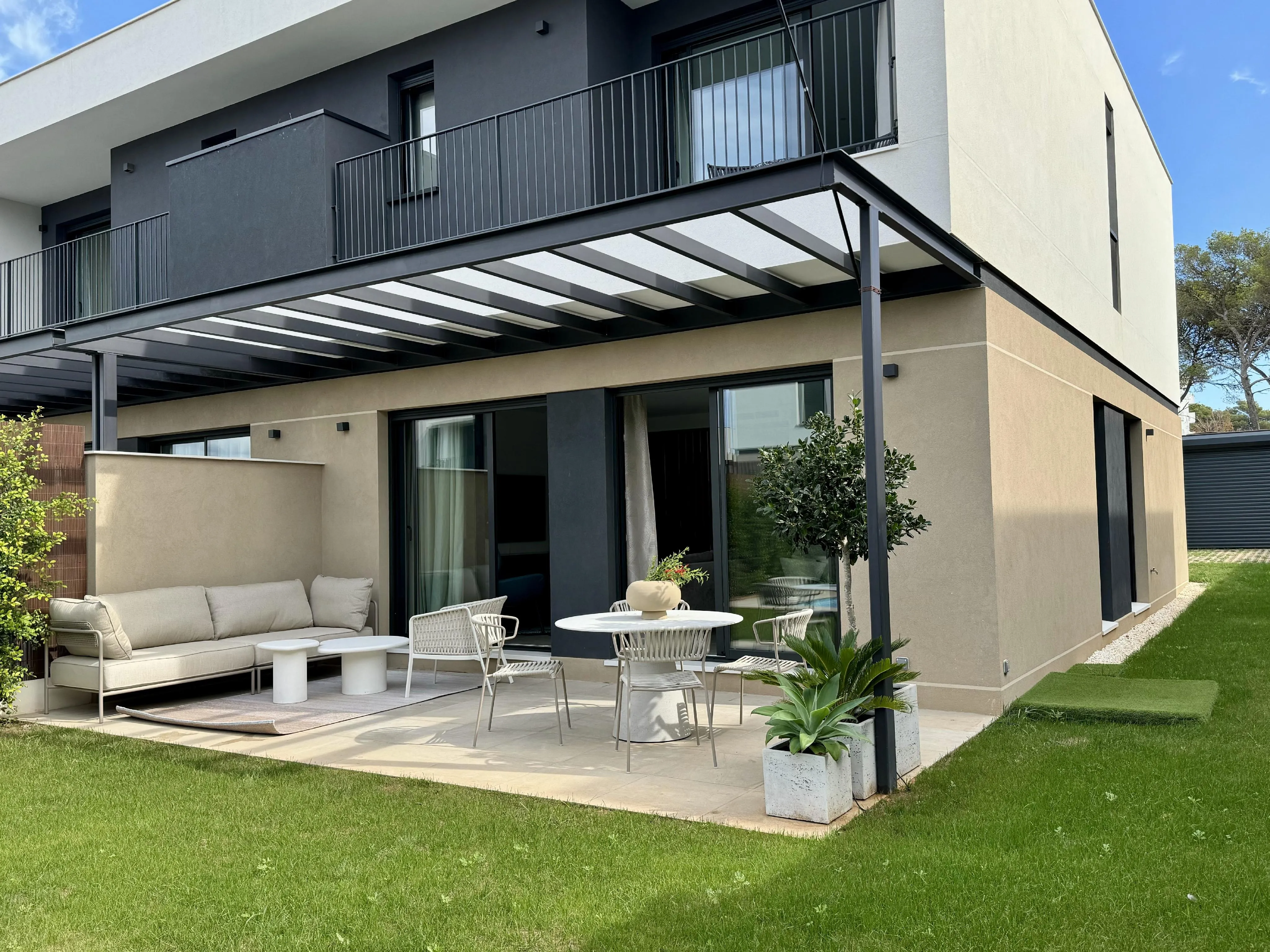 Modern semi-detached house in Puig de Ros-16