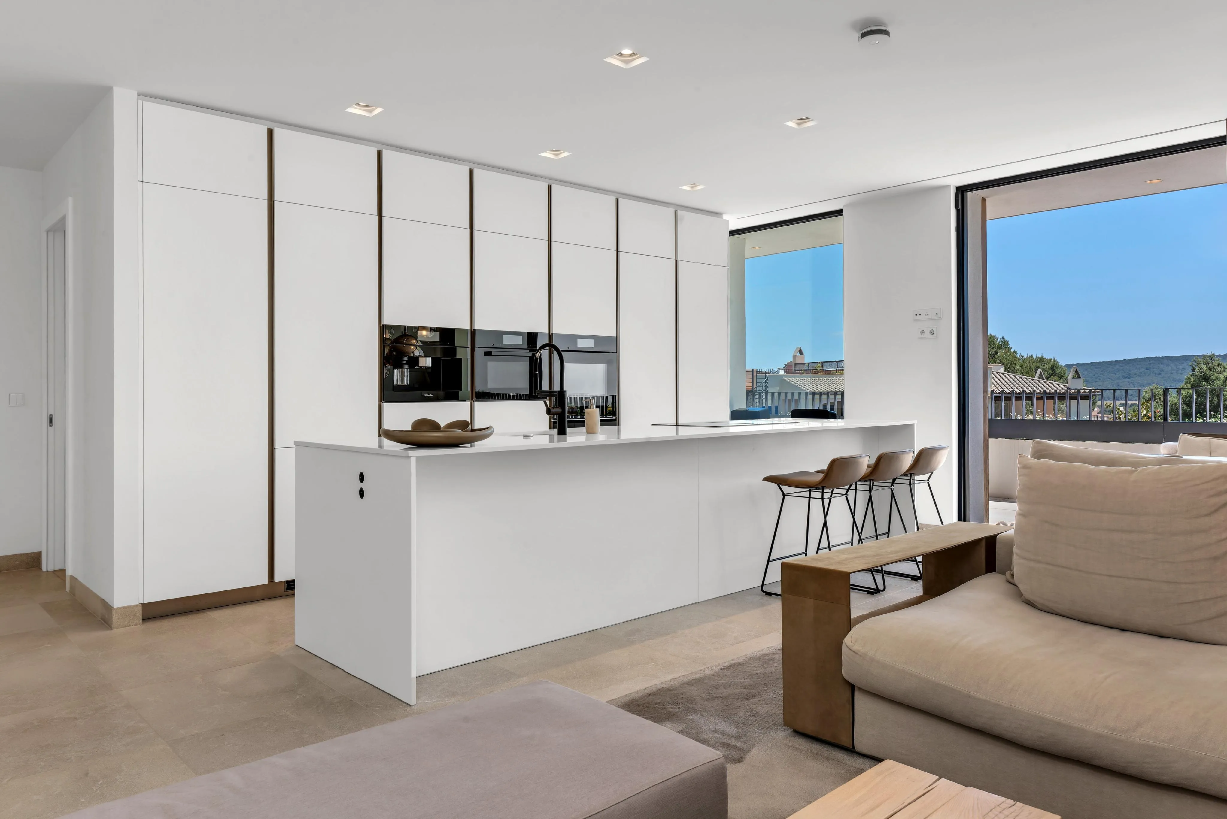 Indrukwekkend penthouse met zeezicht in Nova Santa Ponsa-4