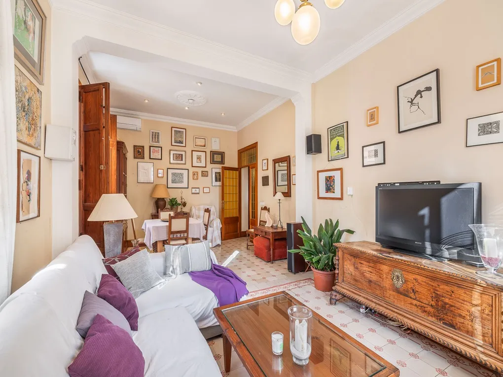 Exclusief, uniek pand met twee appartementen met uitzonderlijke charme en een groot potentieel-14