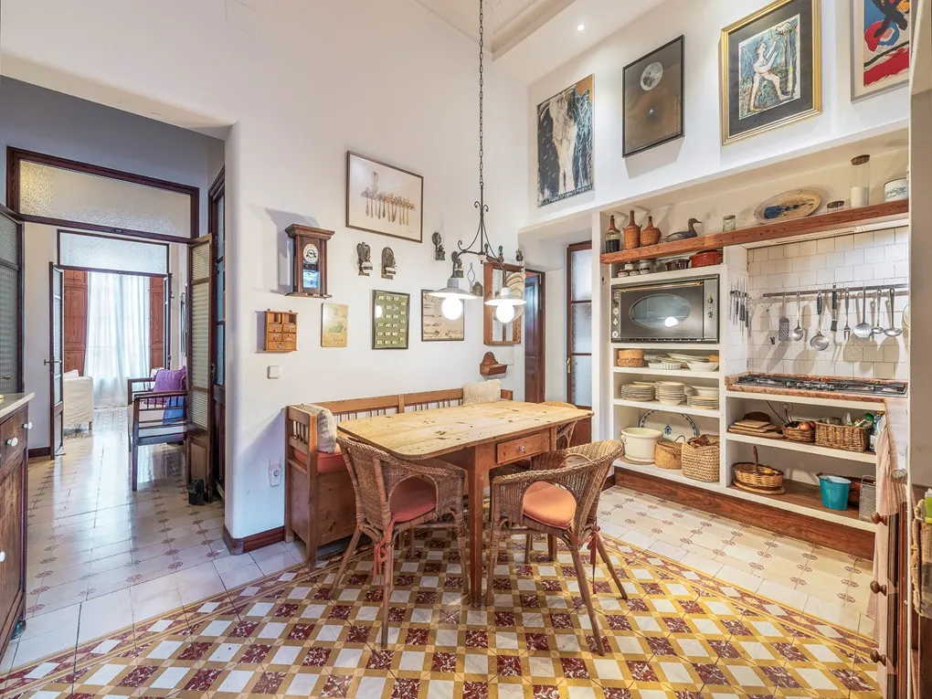 Exclusief, uniek pand met twee appartementen met uitzonderlijke charme en een groot potentieel-5