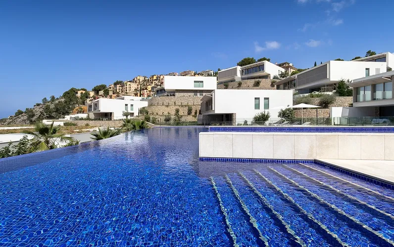Modern Villa with sea views in luxurious residential complex