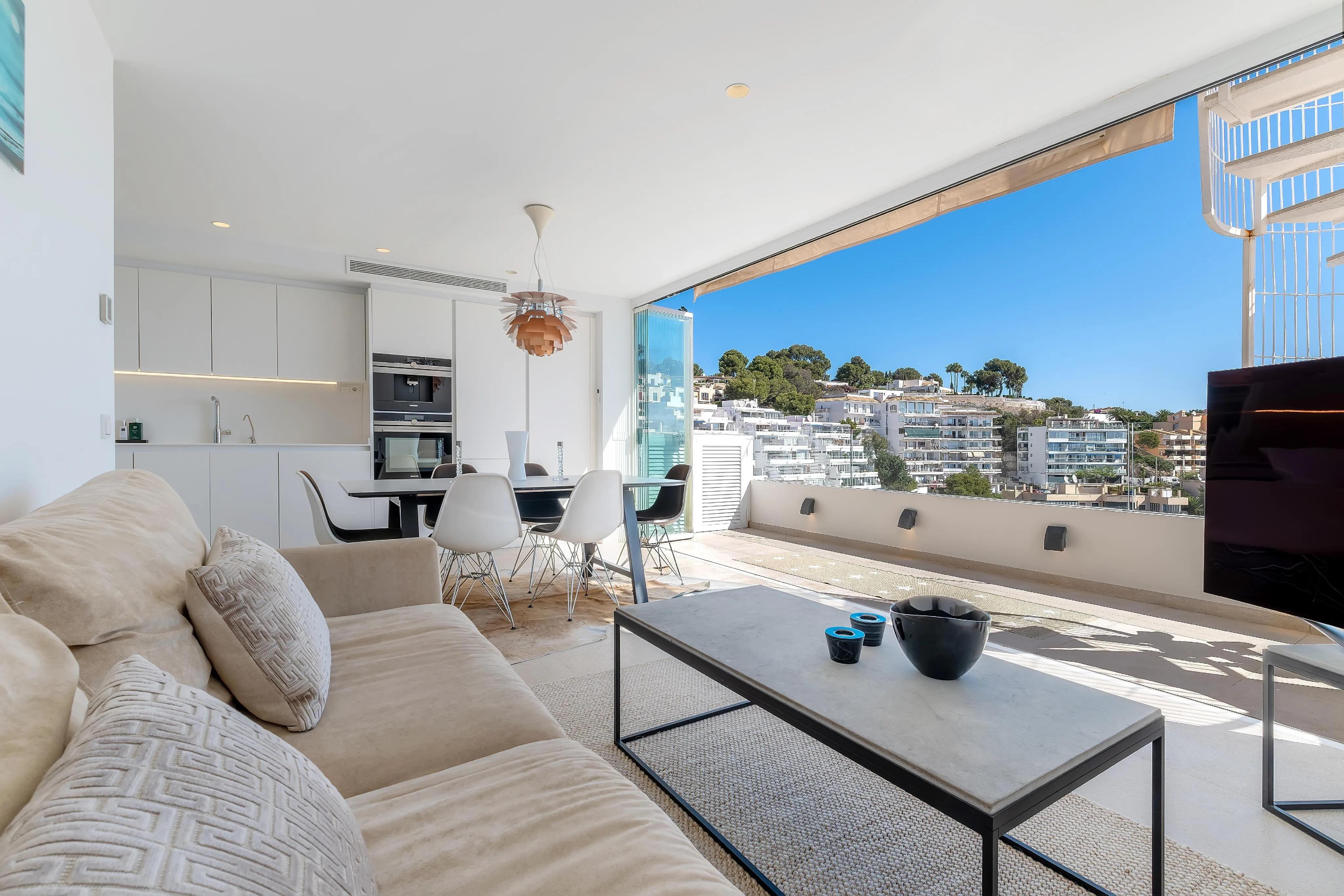 Exceptional penthouse with breathtaking sea views in Illetas-4