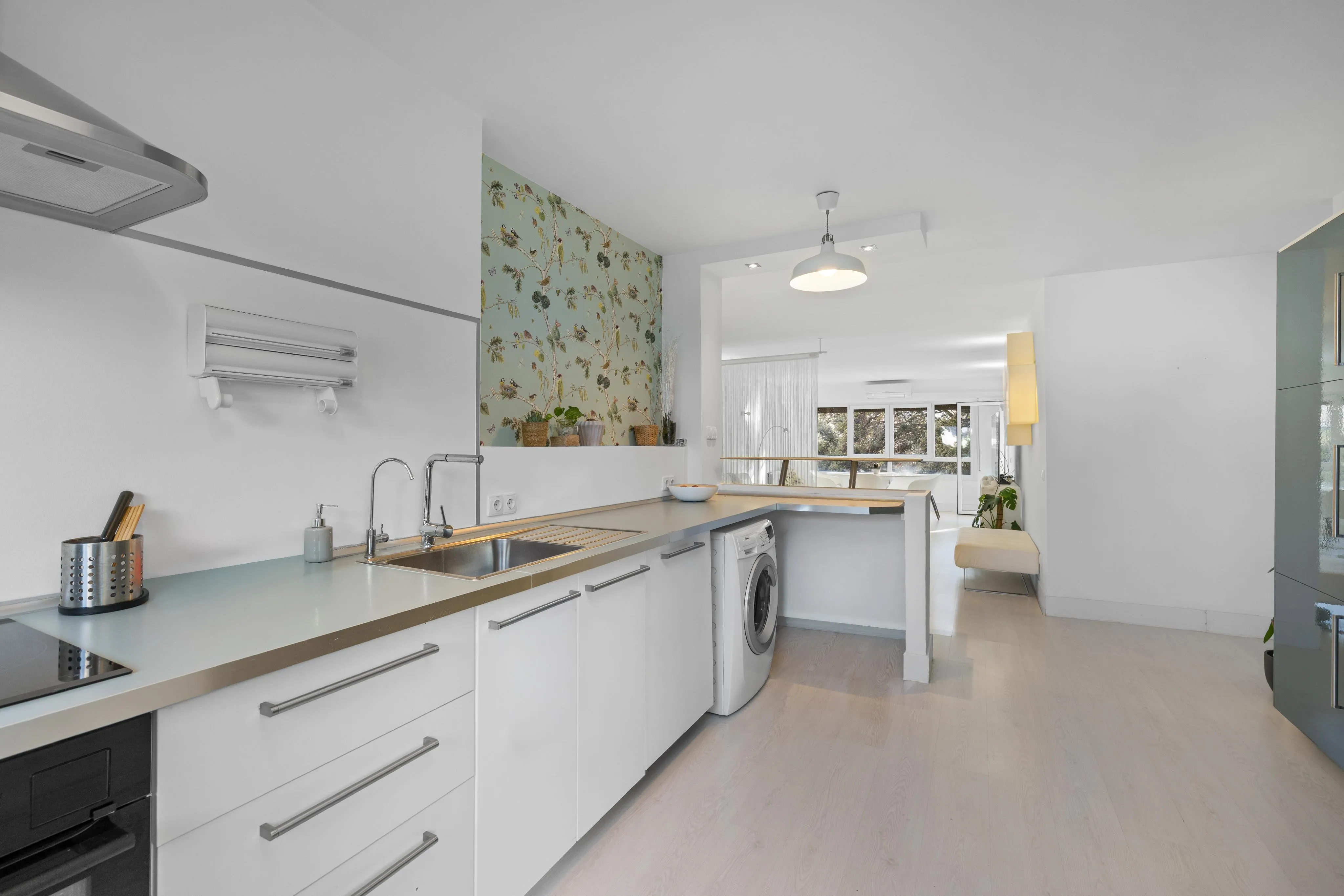 Appartement élégant et lumineux avec terrasse à Son Armadams-6