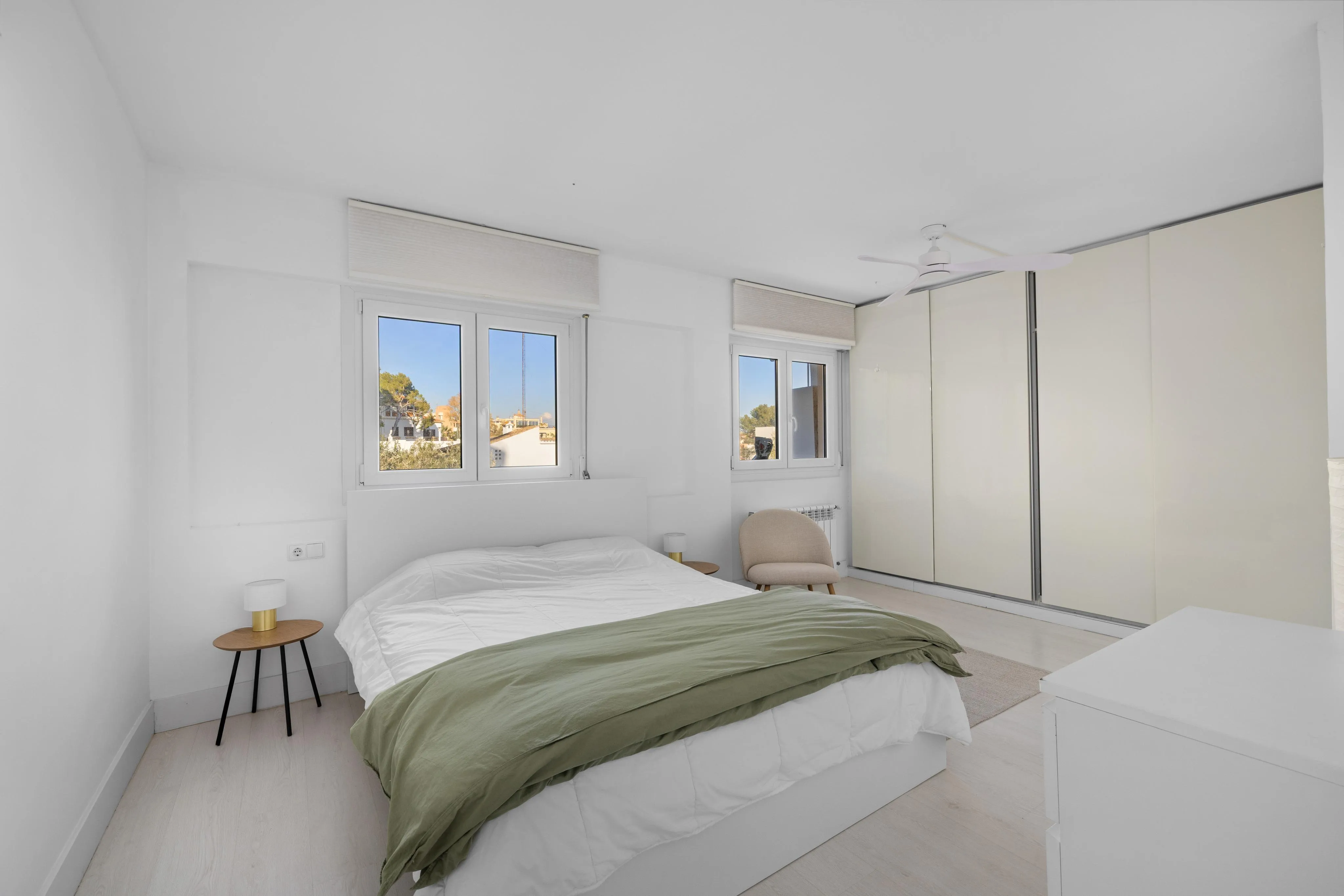 Elegant en licht appartement met terras in Son Armadams-7