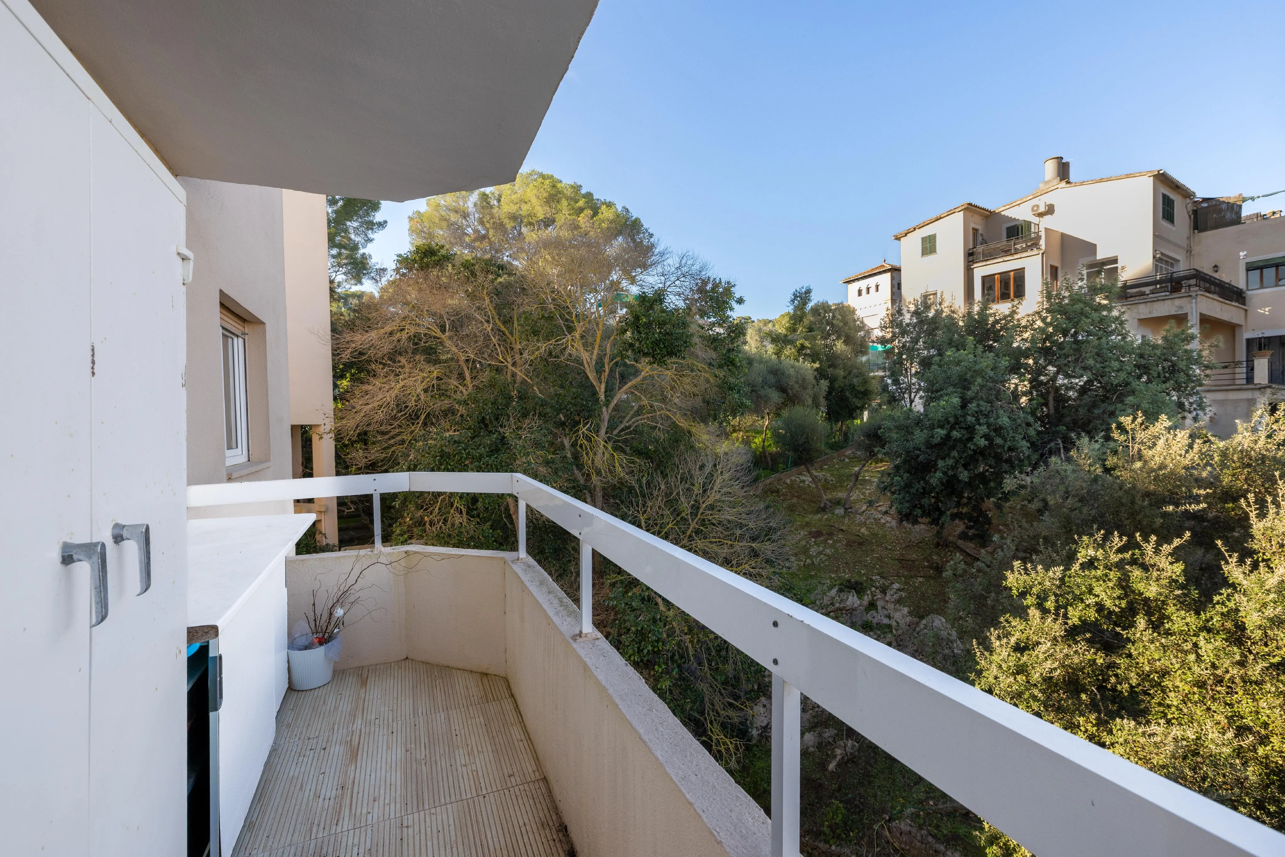 Appartement élégant et lumineux avec terrasse à Son Armadams-13