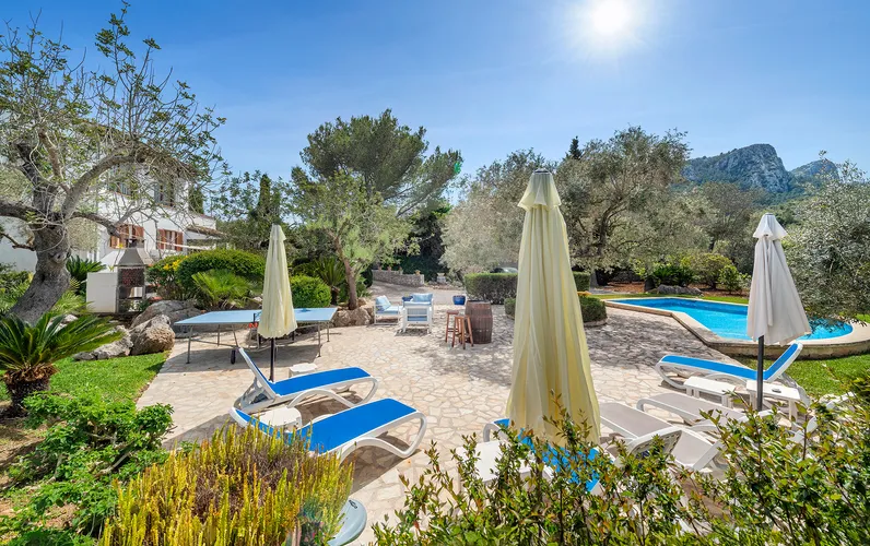 Mooi landhuis met vakantievergunning aan de rand van Pollensa
