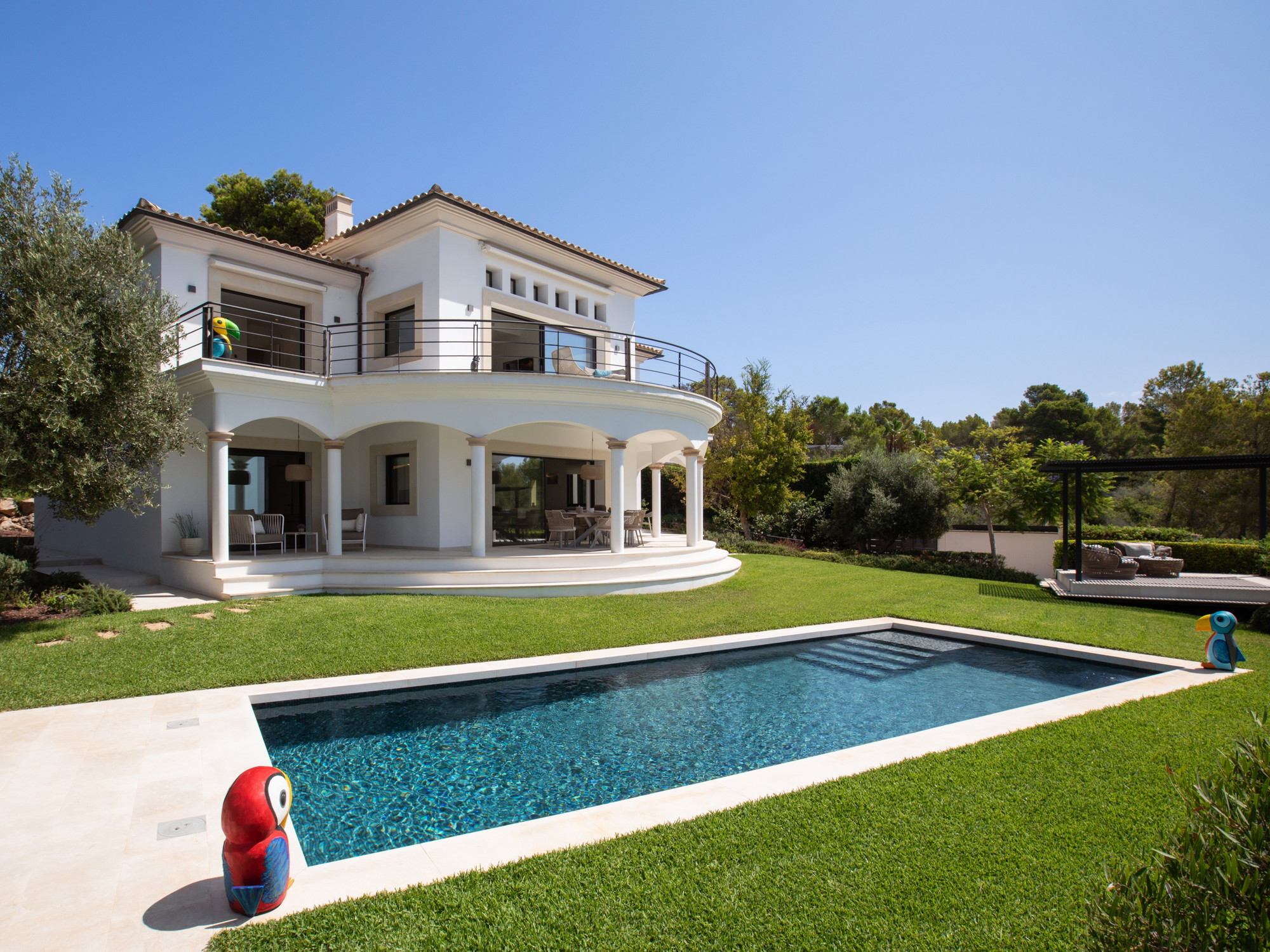 Luxury Holiday Villa in Cap Falcó – Steps from the Beach with Stunning Sea Views