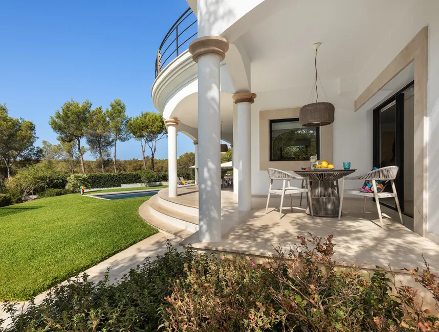 Villa de vacaciones en Cap Falcó: a pocos pasos de la playa con impresionantes vistas al mar-19