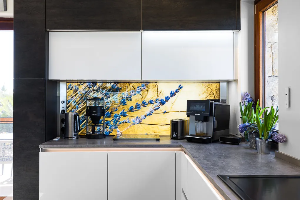 Moderne landhus med pool og bjergudsigt-7