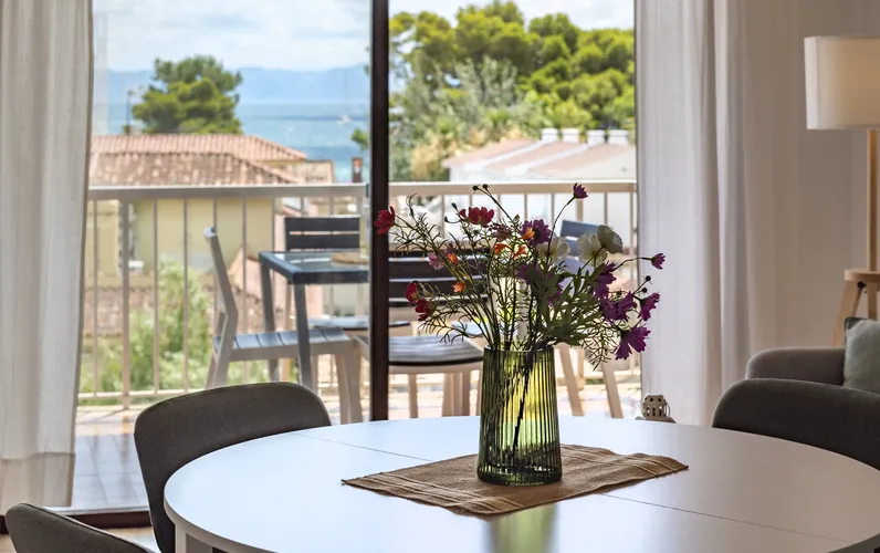 Meerblick-Apartment nur 200m vom Strand