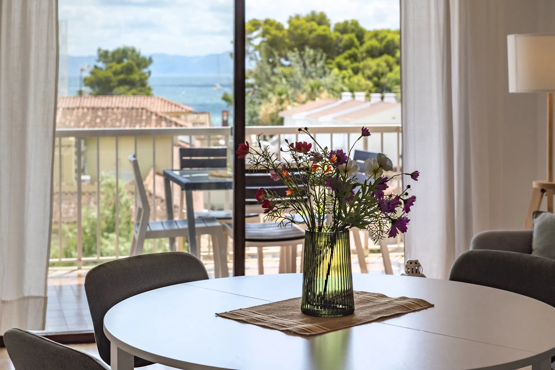Apartamento con vistas al mar a solo 200m de la playa en Puerto Alcudia-1