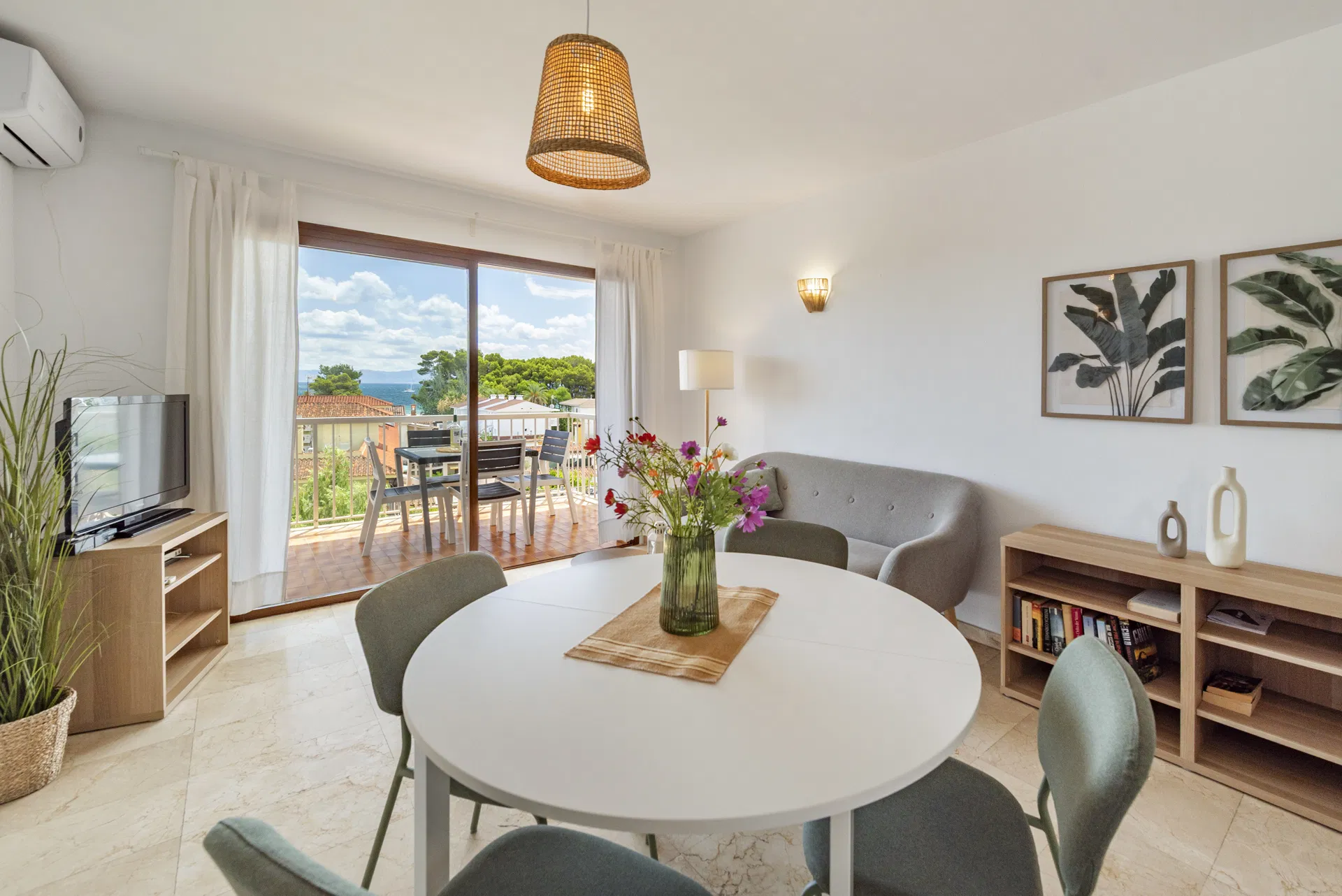 Apartamento con vistas al mar a solo 200m de la playa en Puerto Alcudia-6